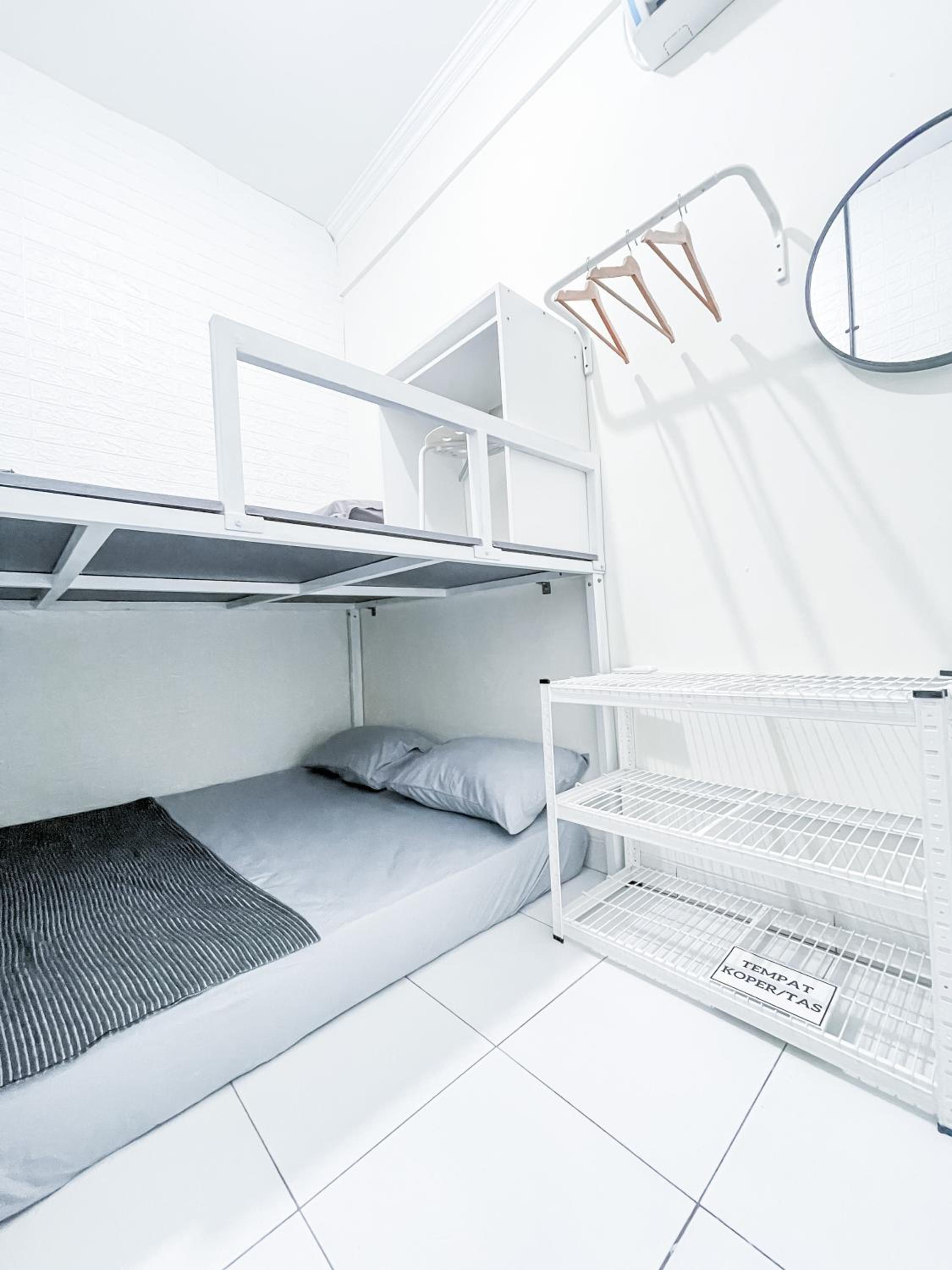 Triple Room with Shared Bathroom photo 1