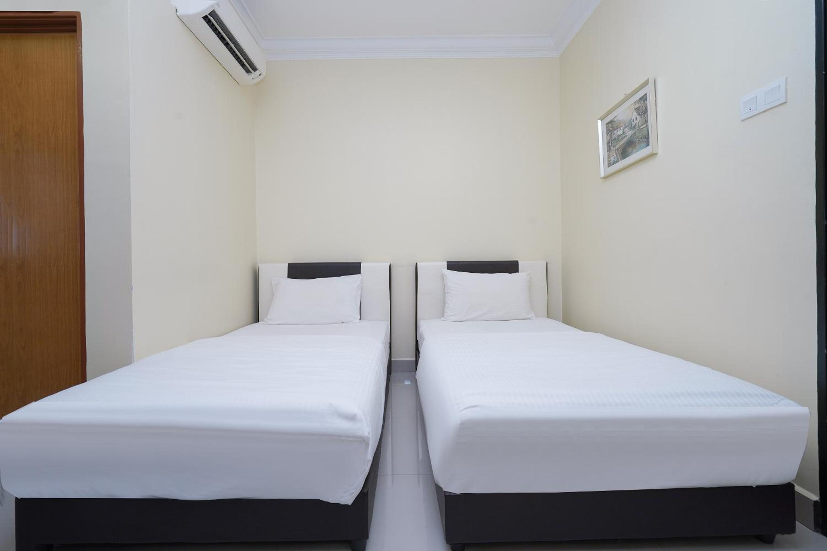 Deluxe Twin Room - Photo 5