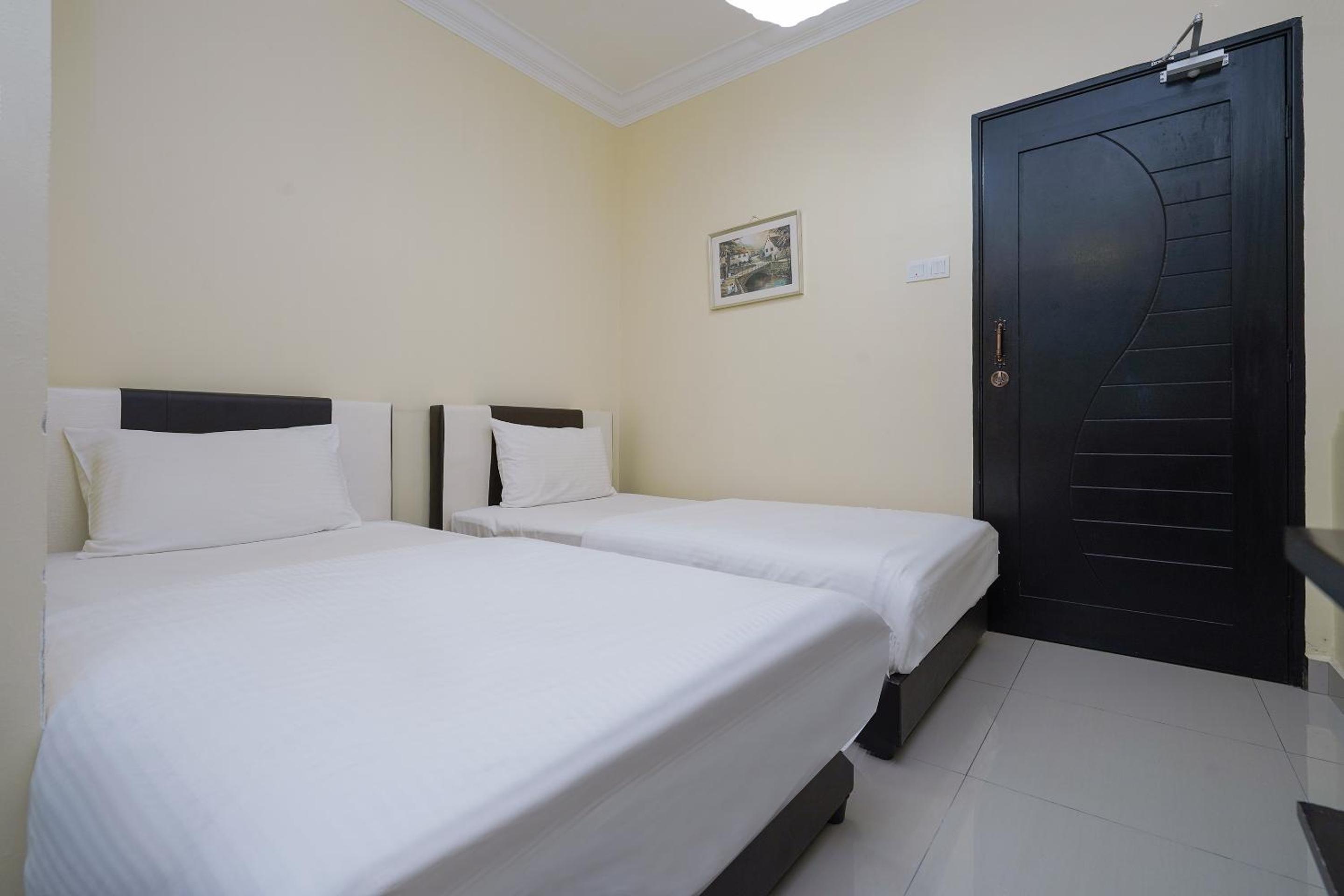Deluxe Twin Room - Photo 1