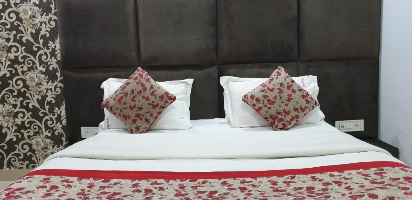 Deluxe Double Room - Photo 6