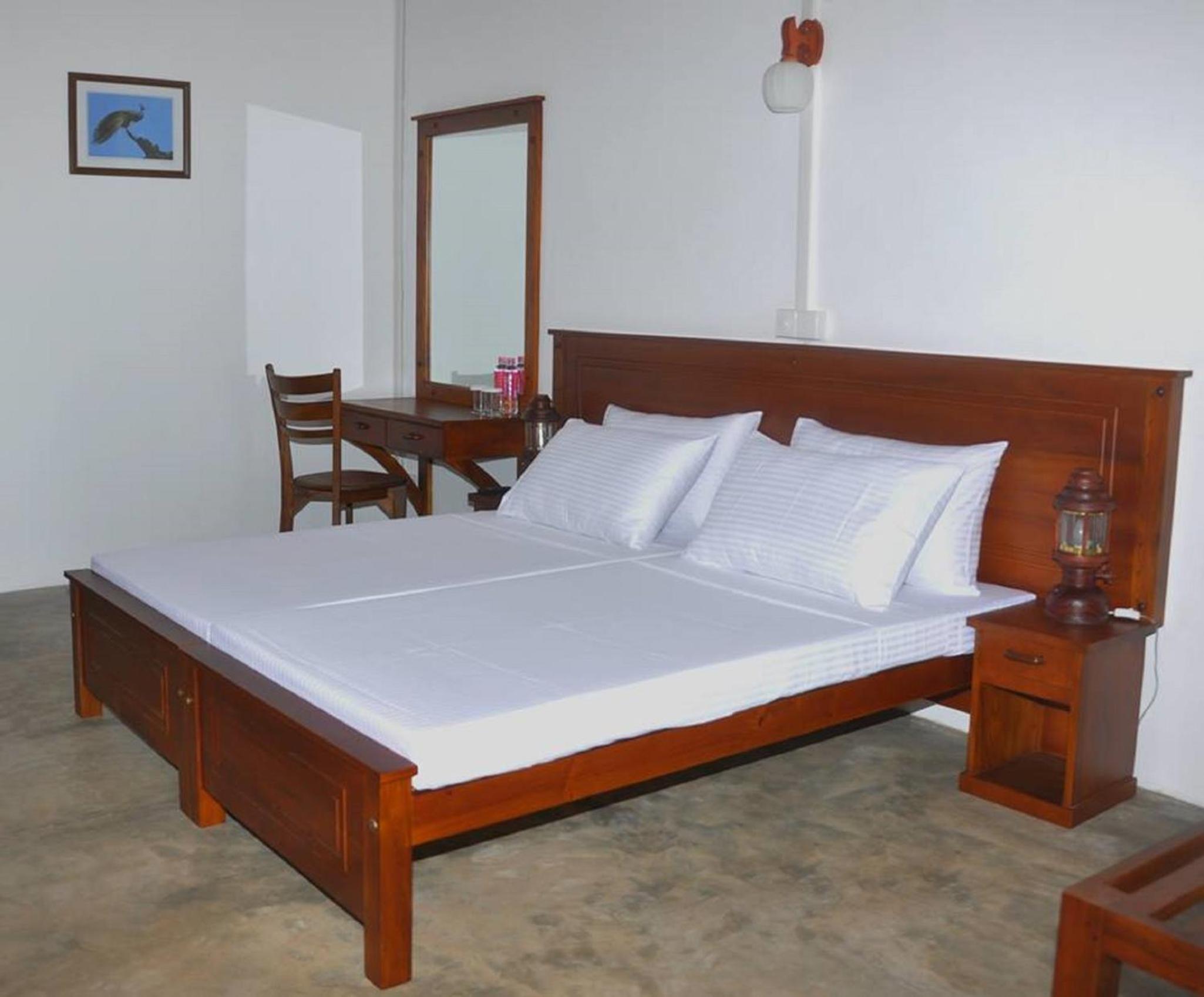 Standard Twin Room with Sea View