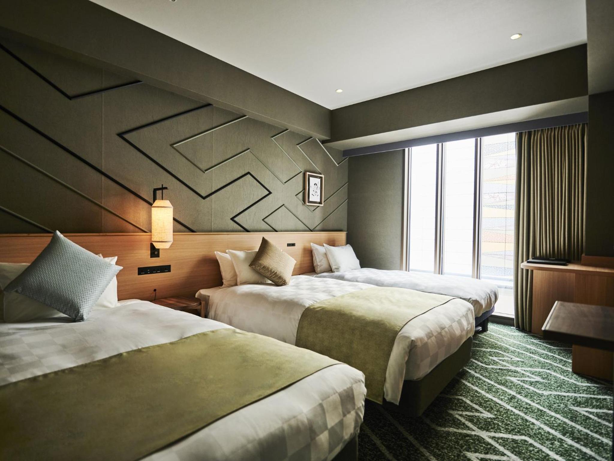 Connecting Room - Non Smoking (5 adults 1 twin room & 1 twin room with sofabed) photo 3
