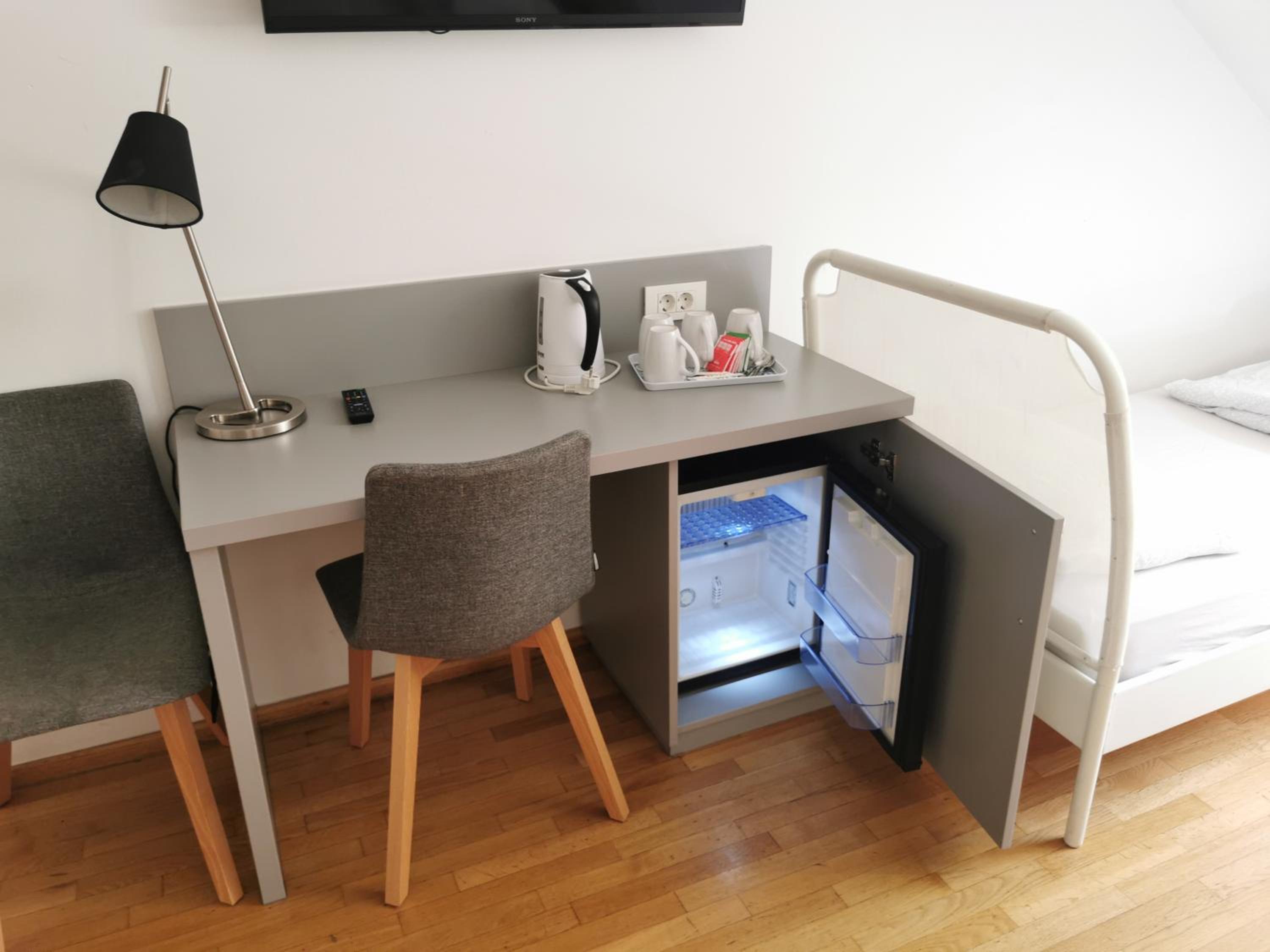 Quadruple Room with Bathroom photo 3