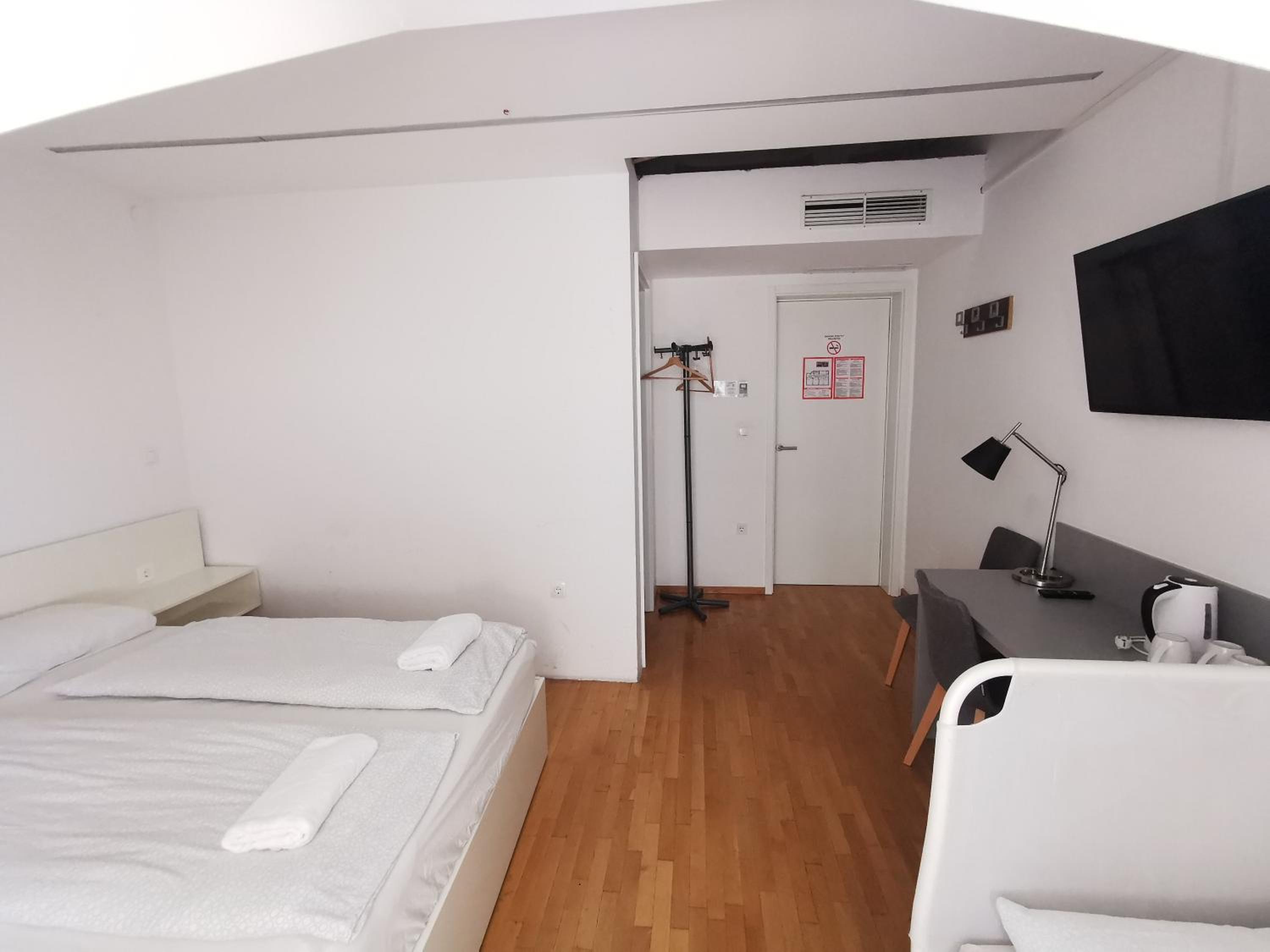 Quadruple Room with Bathroom photo 1