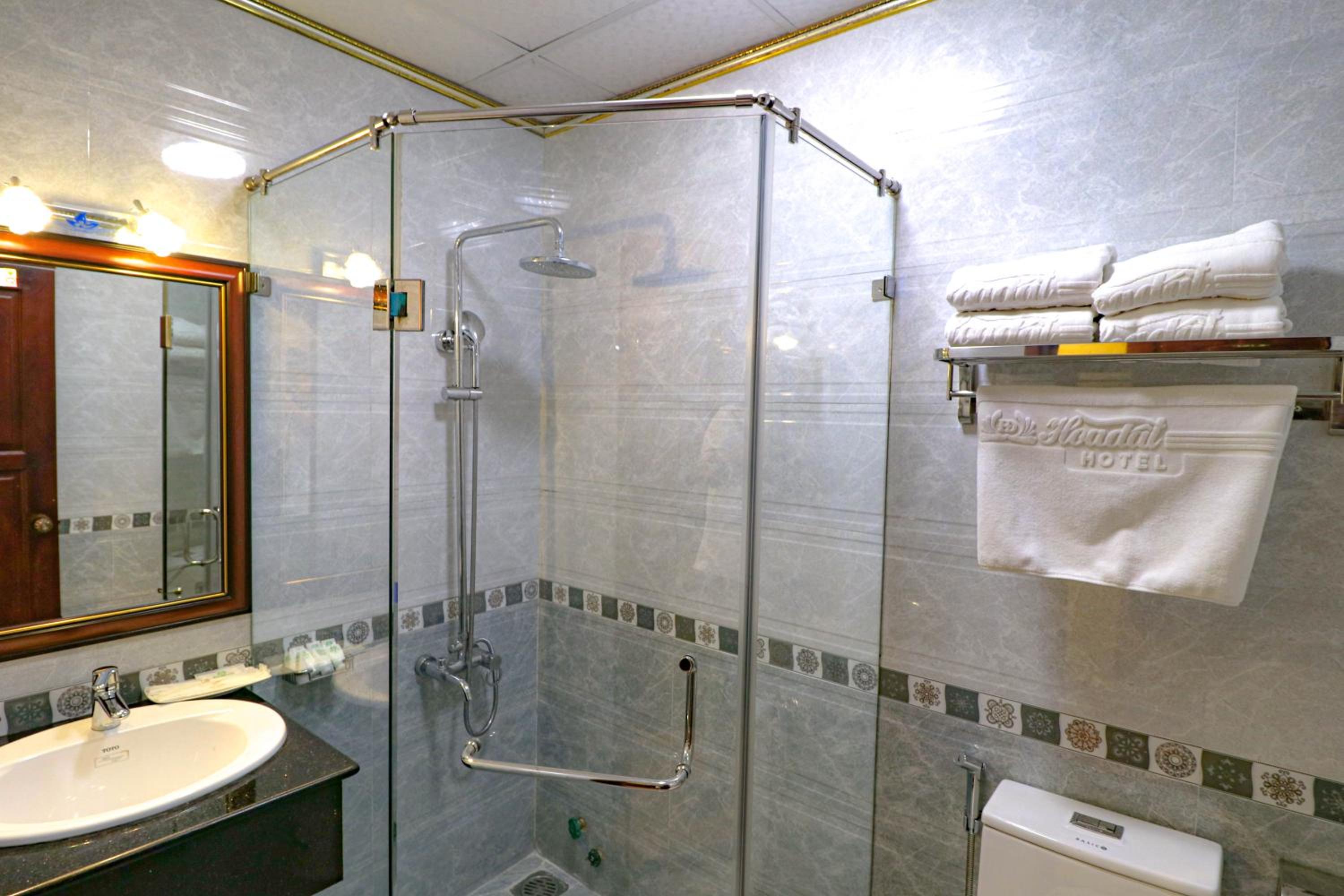 Economy Double Room - Photo 8