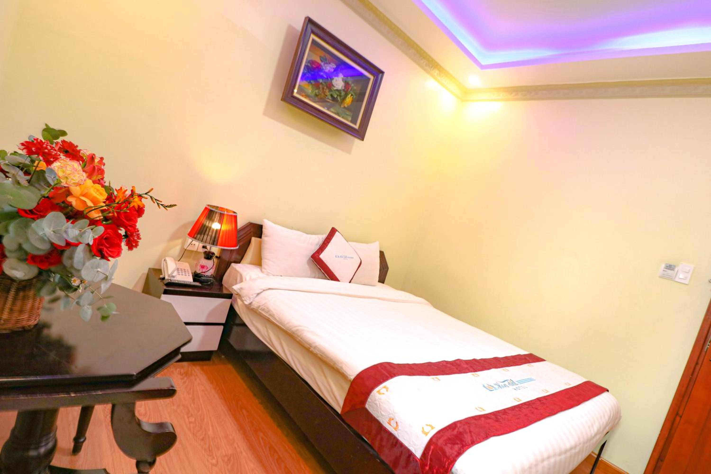 Economy Double Room - Photo 5