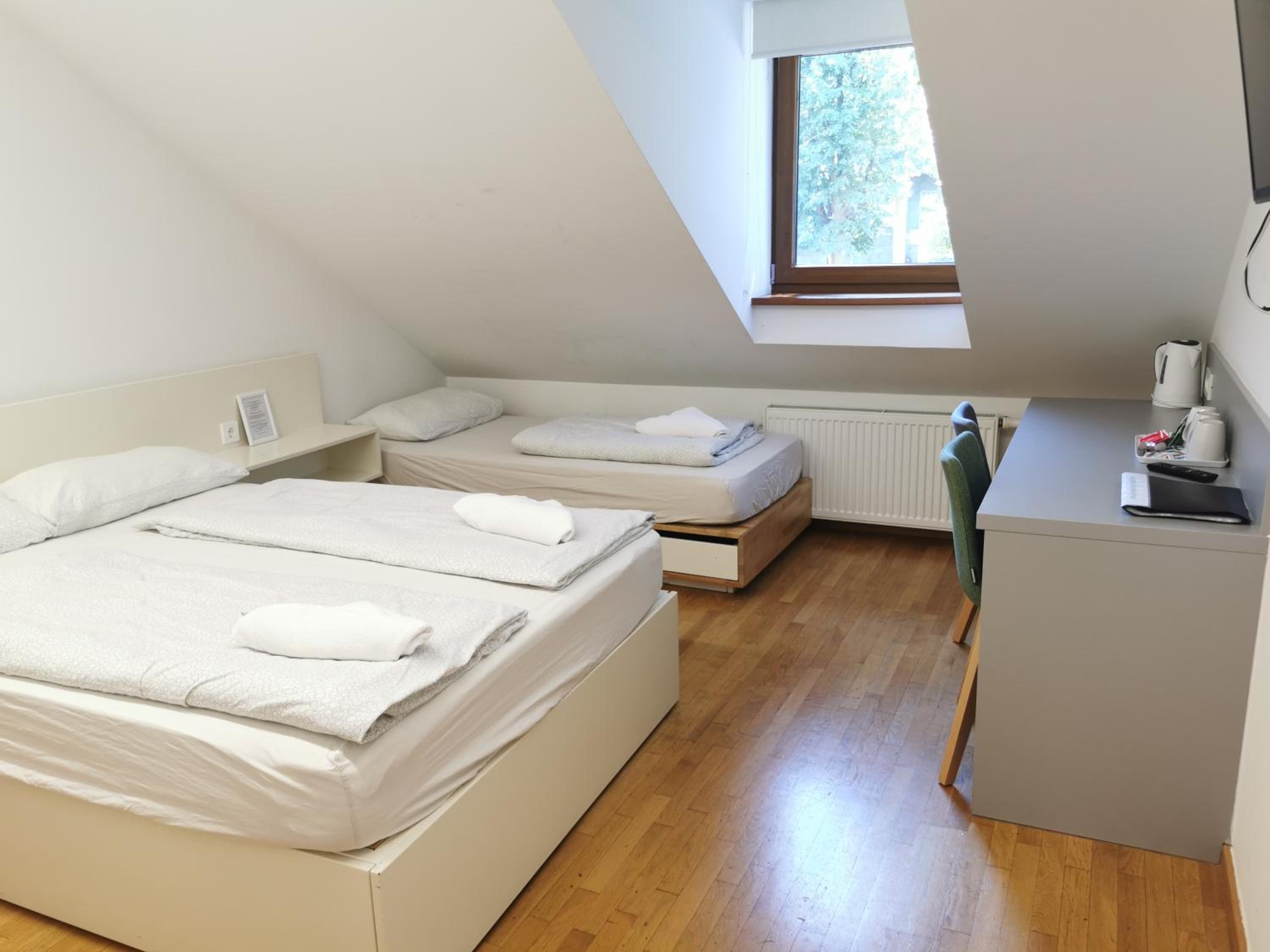 Triple Room photo 3
