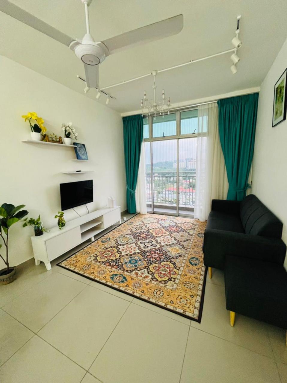 Three-Bedroom Apartment photo 1