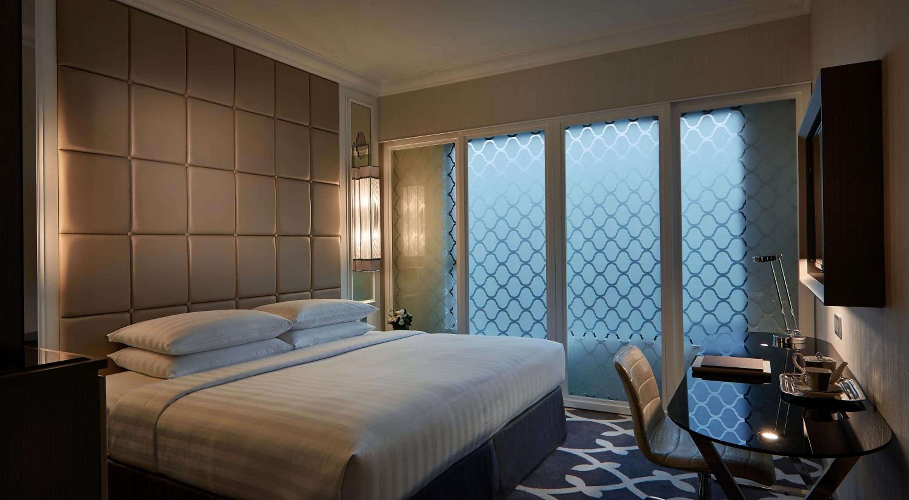 Superior Queen or Twin Room