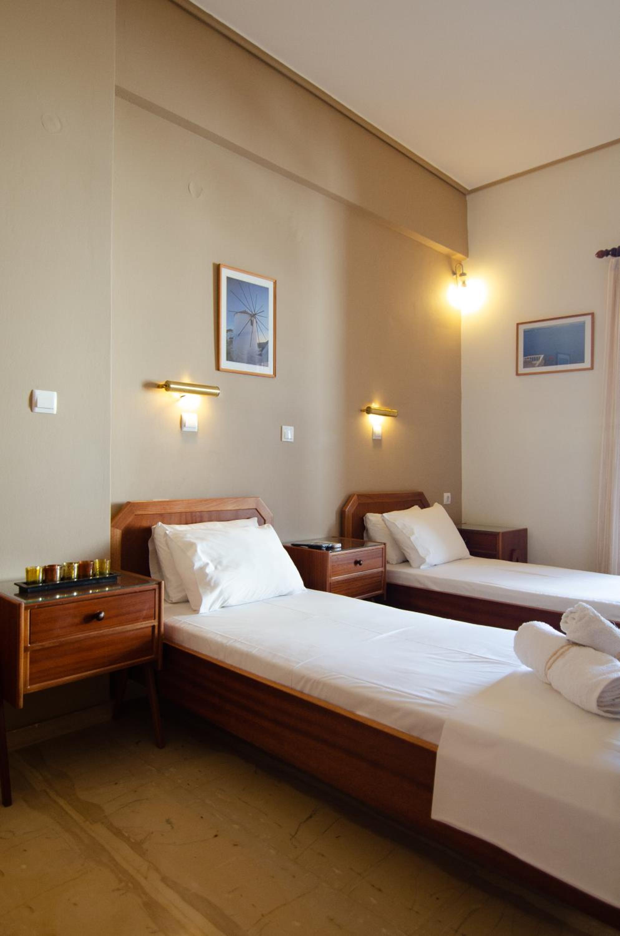 Standard Triple Room - Photo 10