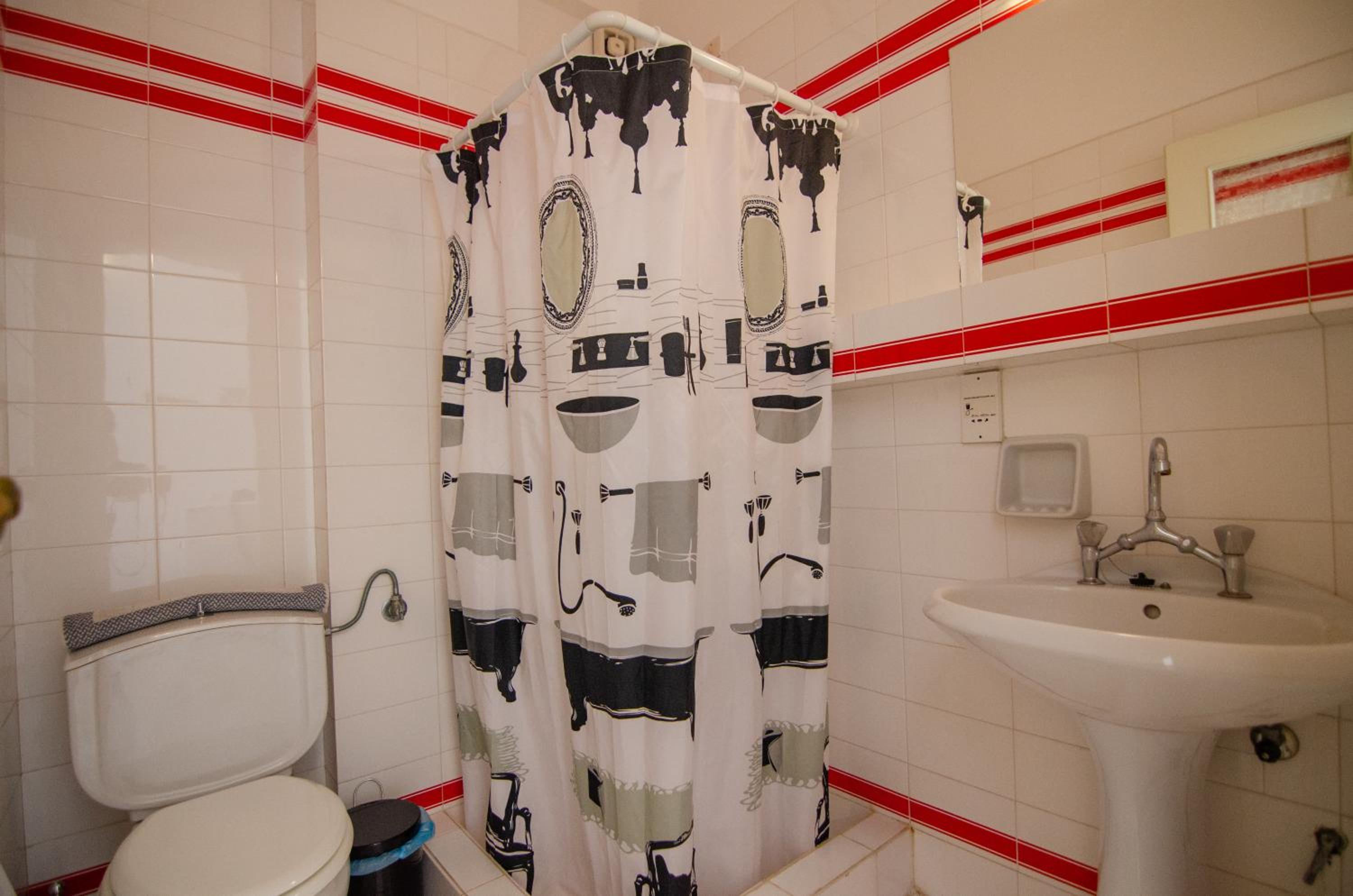 Standard Triple Room - Photo 3