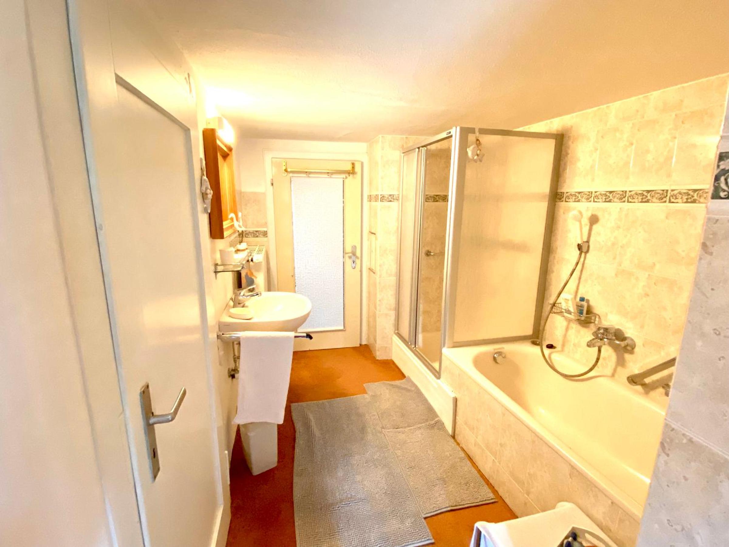 Single Room photo 2