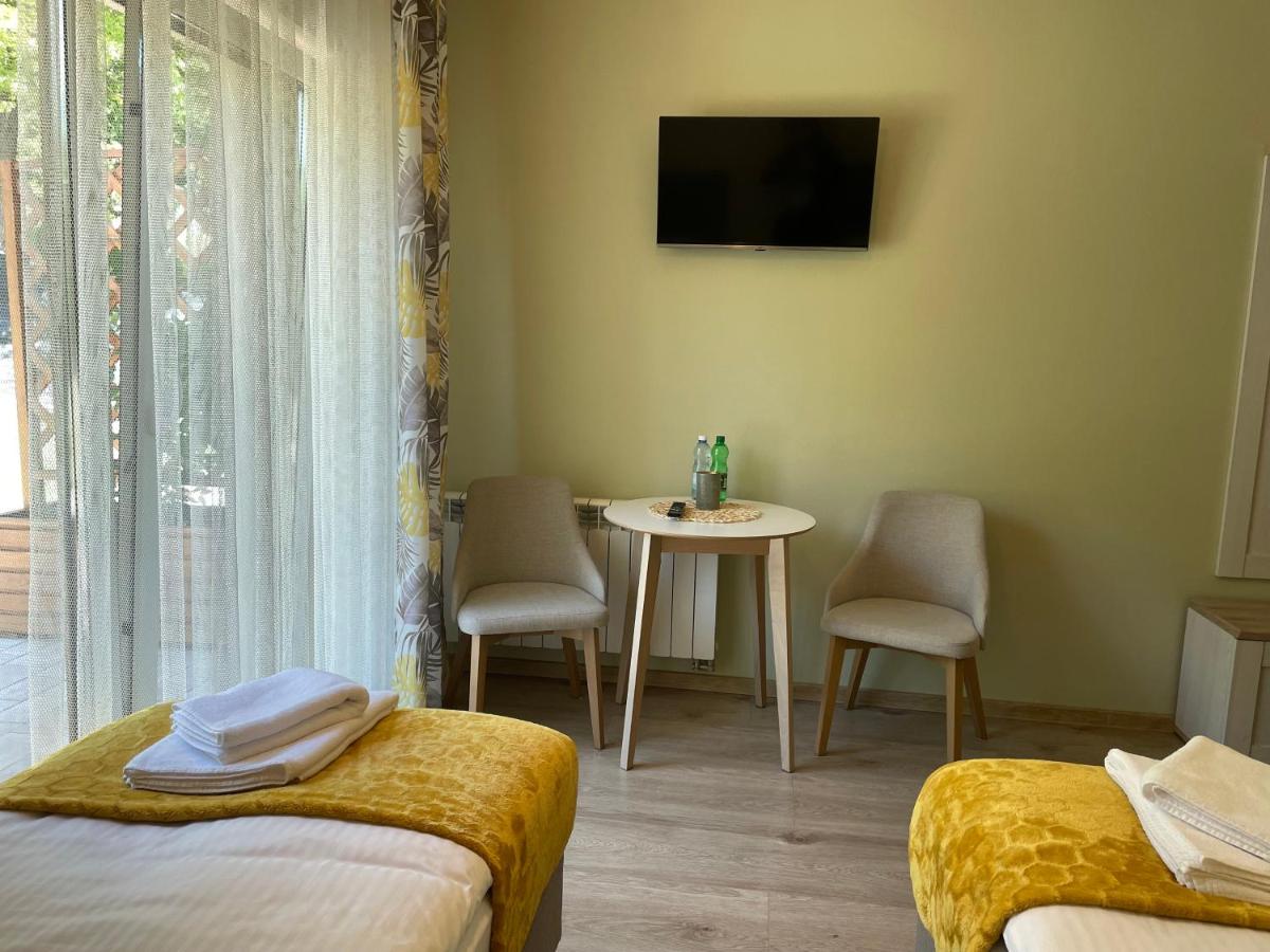 Double Room with Private Bathroom photo 3