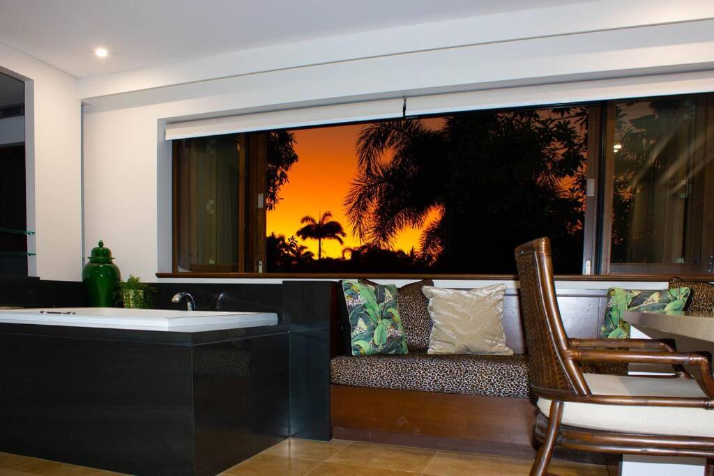 Three-Bedroom Villa photo 2