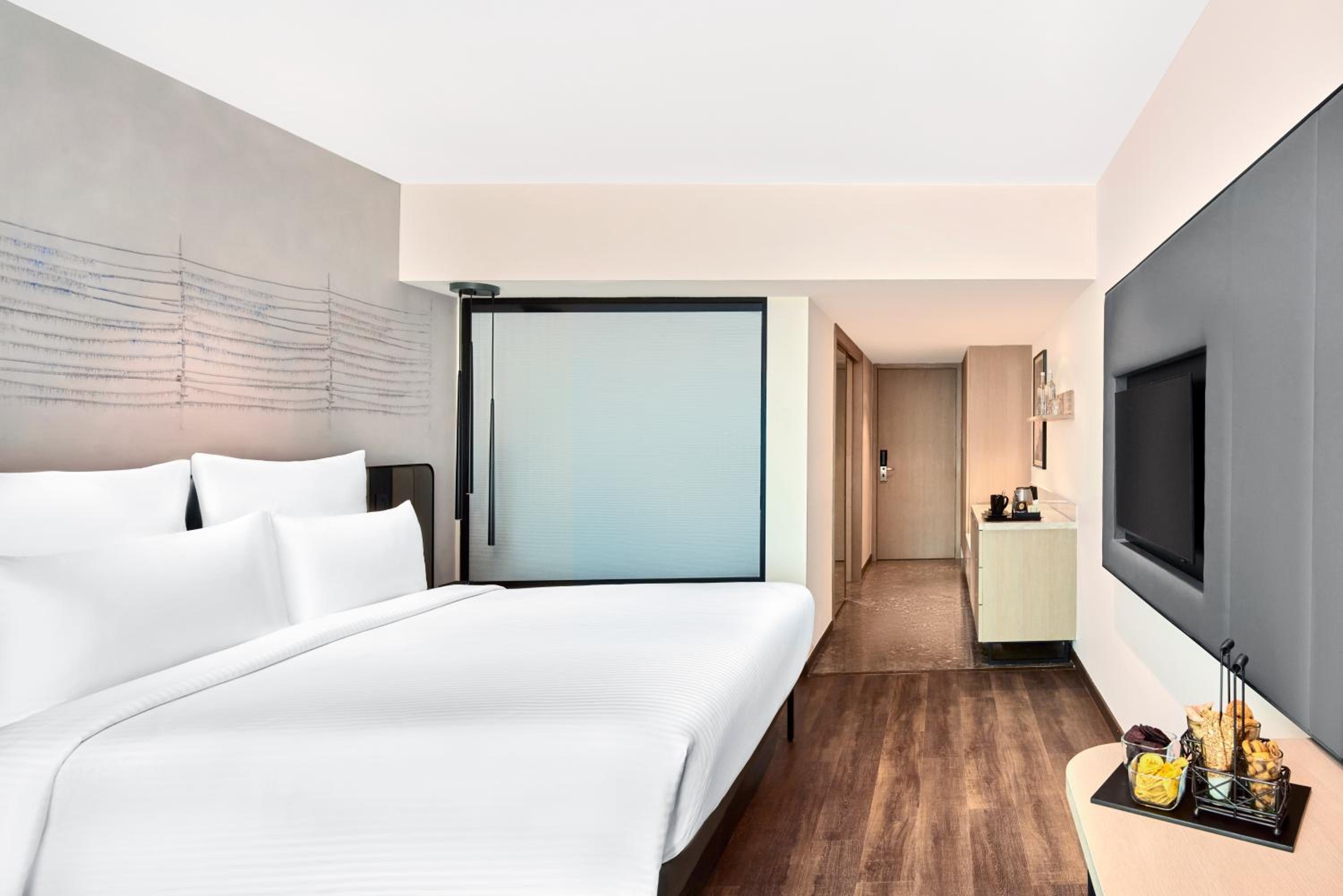 Superior King Room with 1+1 Happy Hours from 5pm to 7 pm on select beverages , 20% Discount on Spa on select packages, Laundry, and Food & Soft Beverages