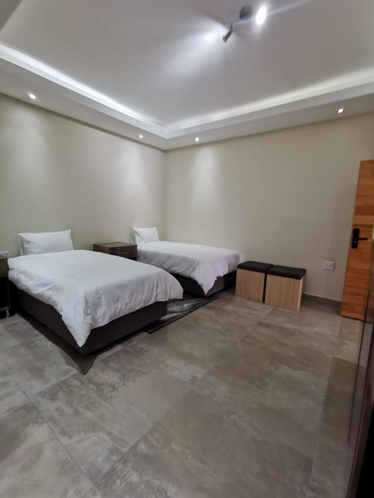Deluxe Double or Twin Room photo 2