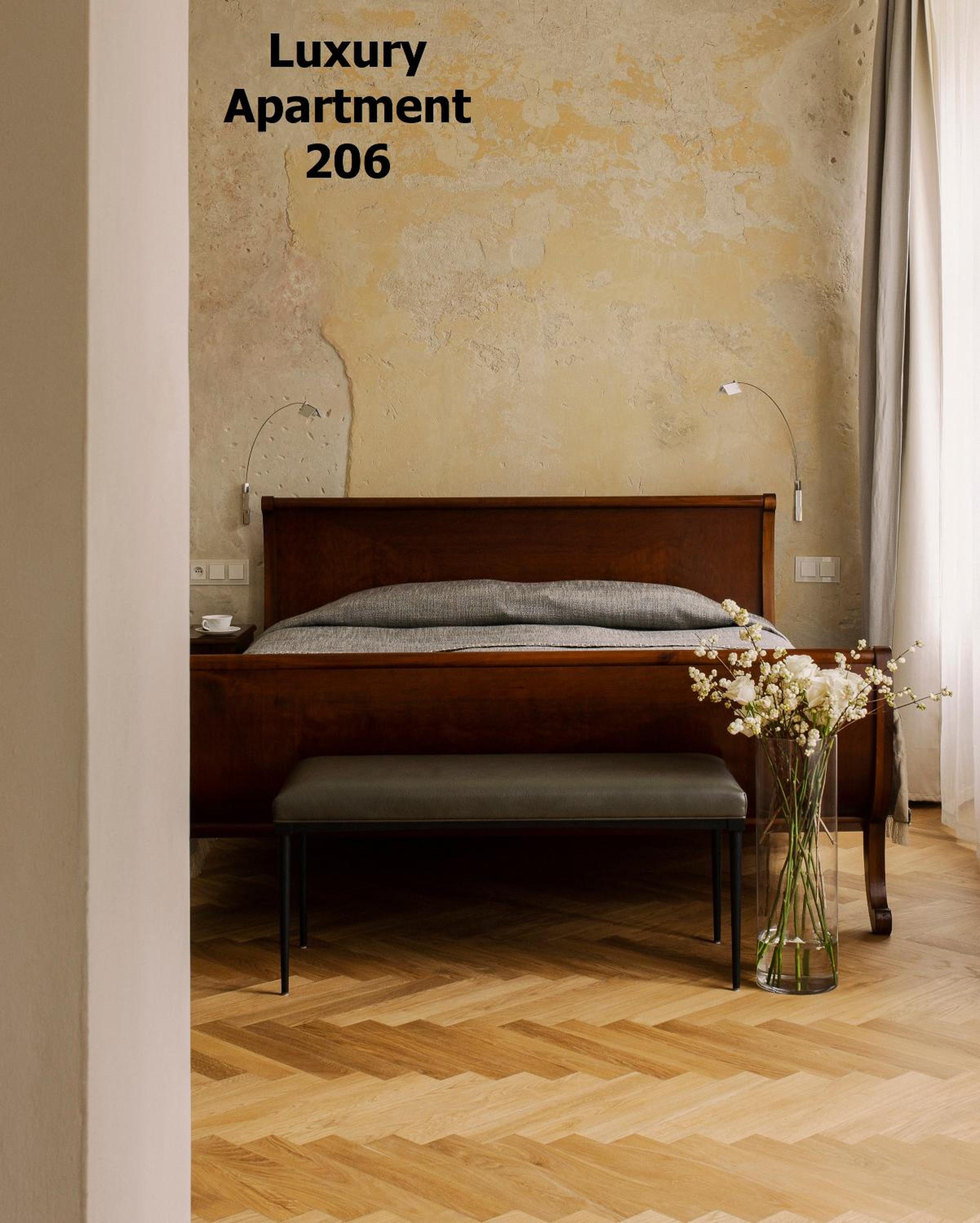 Luxury Apartment photo 3