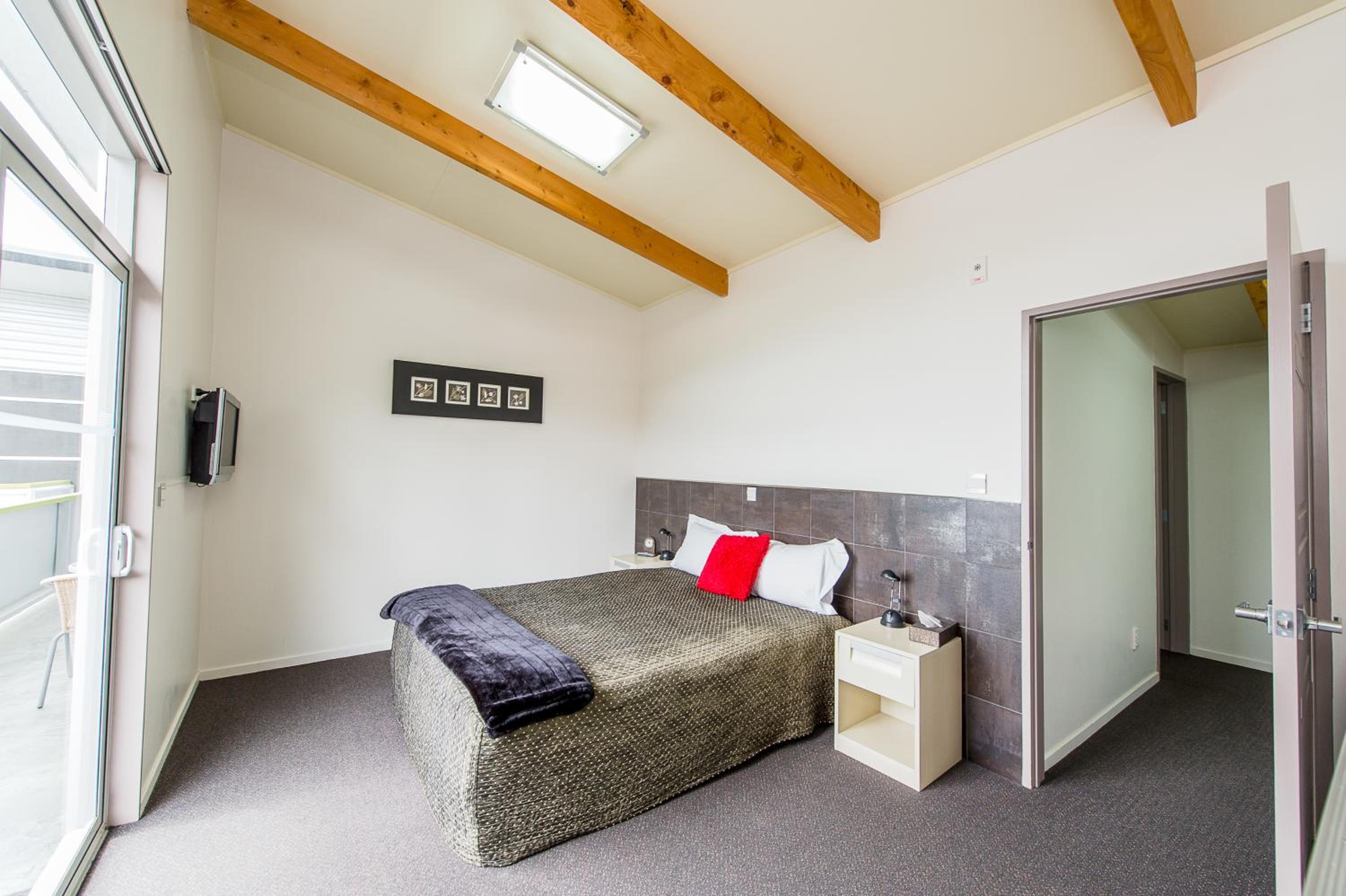 Two-Bedroom Suite photo 3