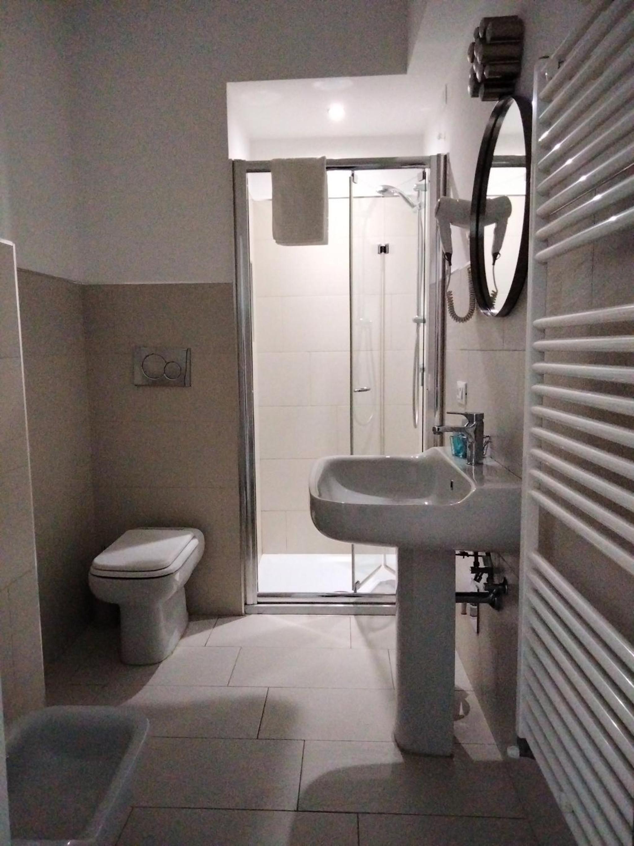 Double or Twin Room with Shared Bathroom photo 3