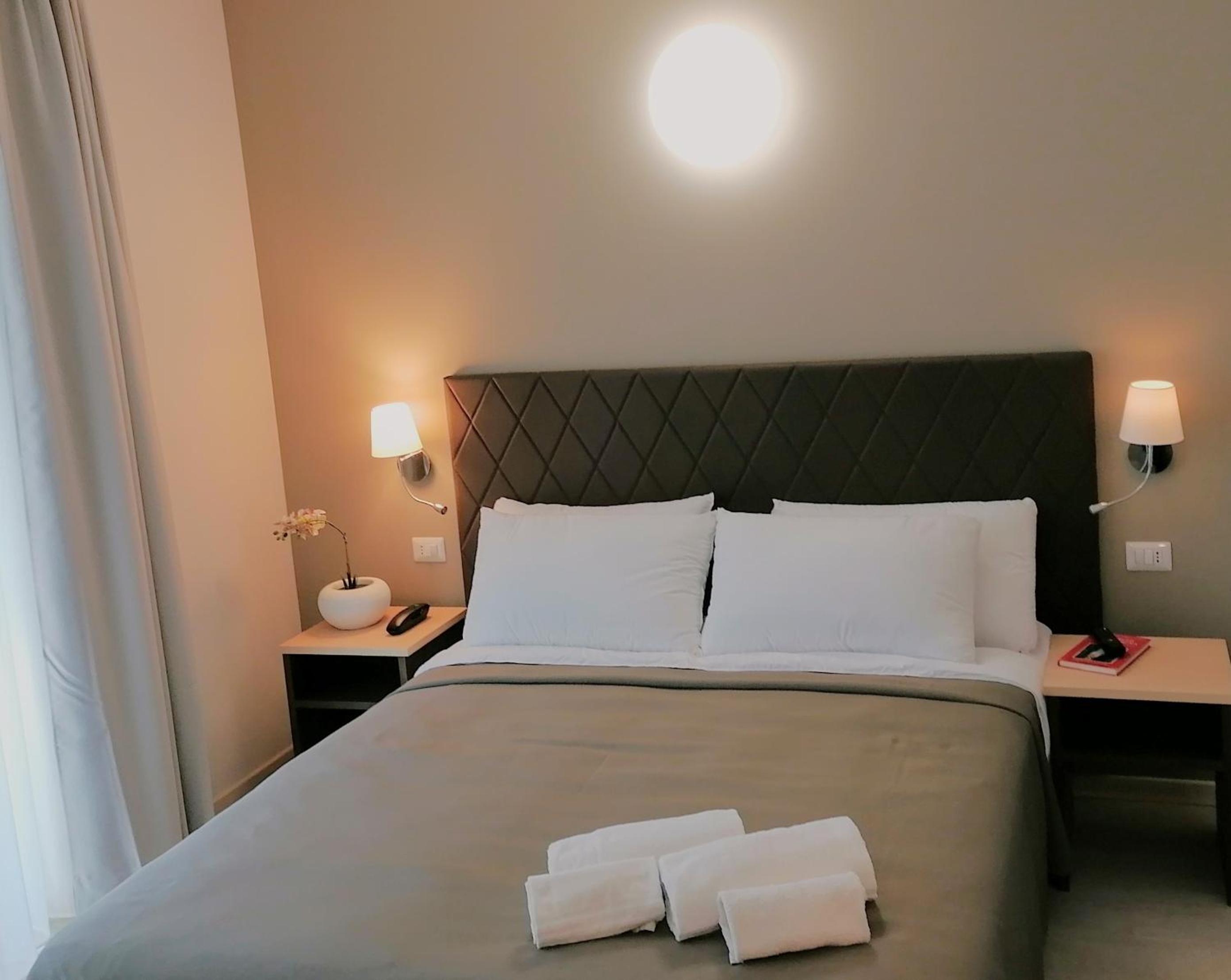 Superior Double or Twin Room with Terrace - Photo 1
