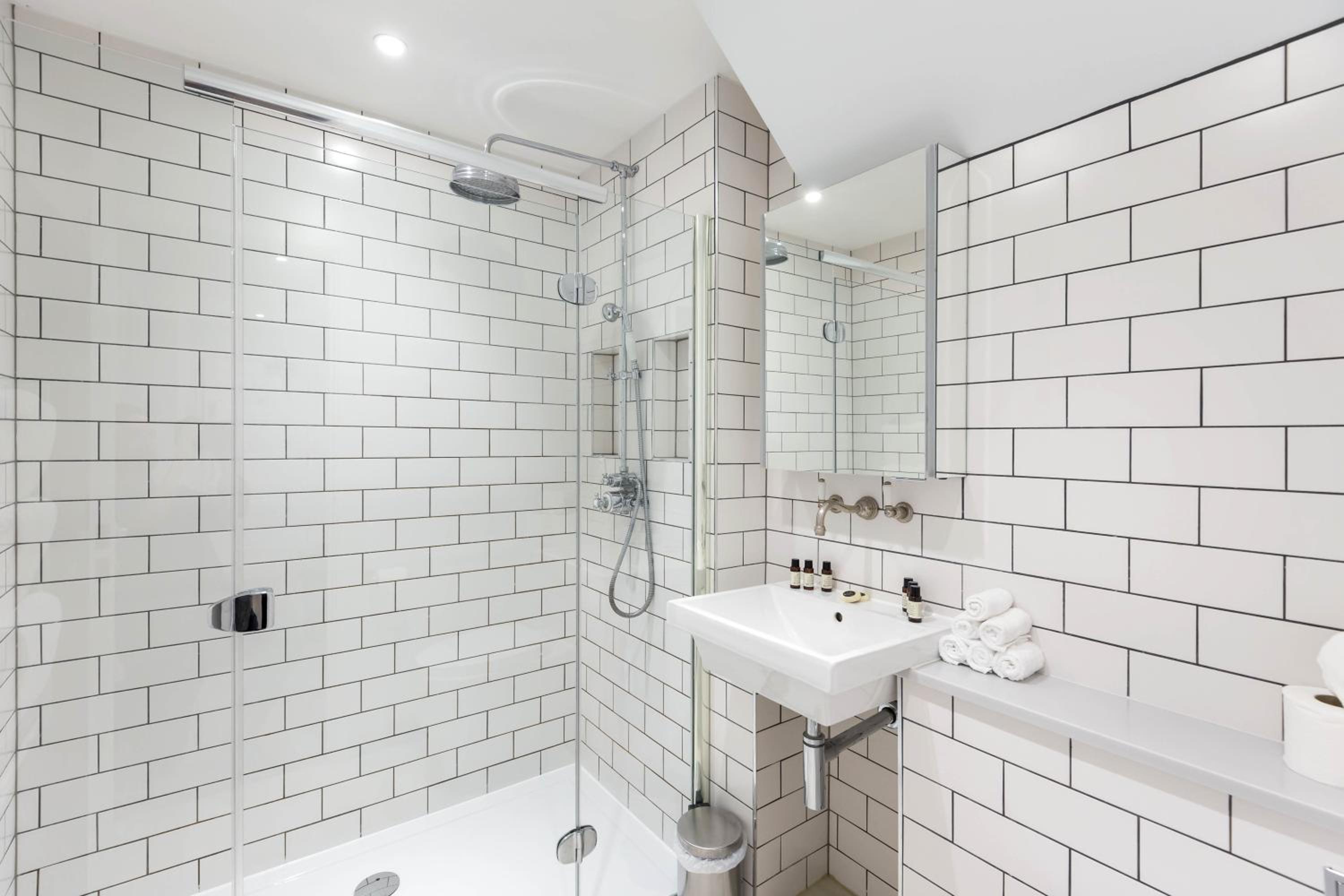 Standard One Bedroom Apartment photo 2