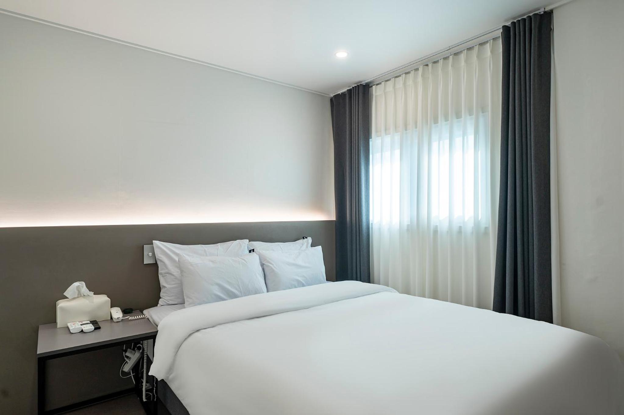 Standard Double Room - Photo 1