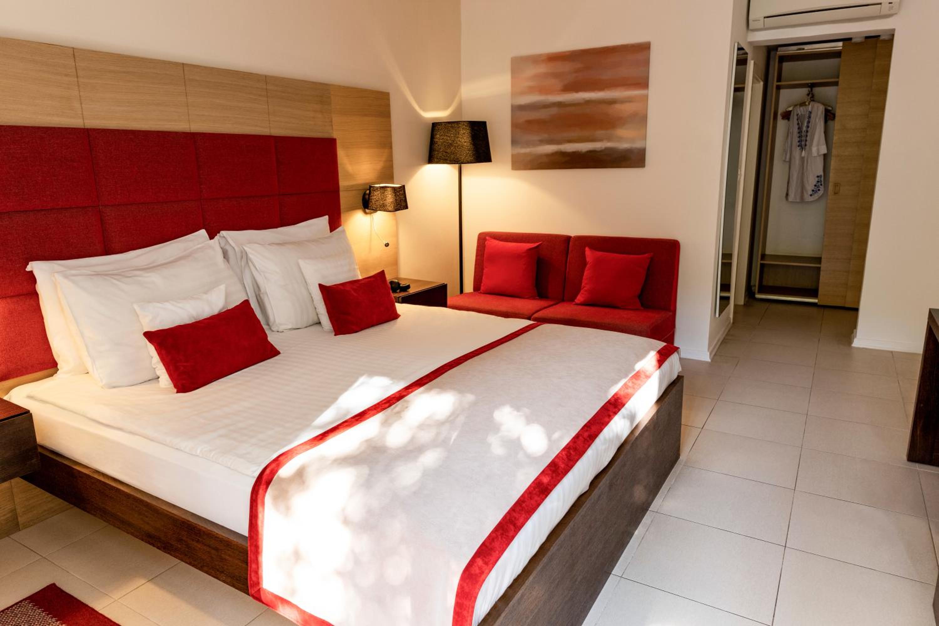 Double Room with Balcony photo 3