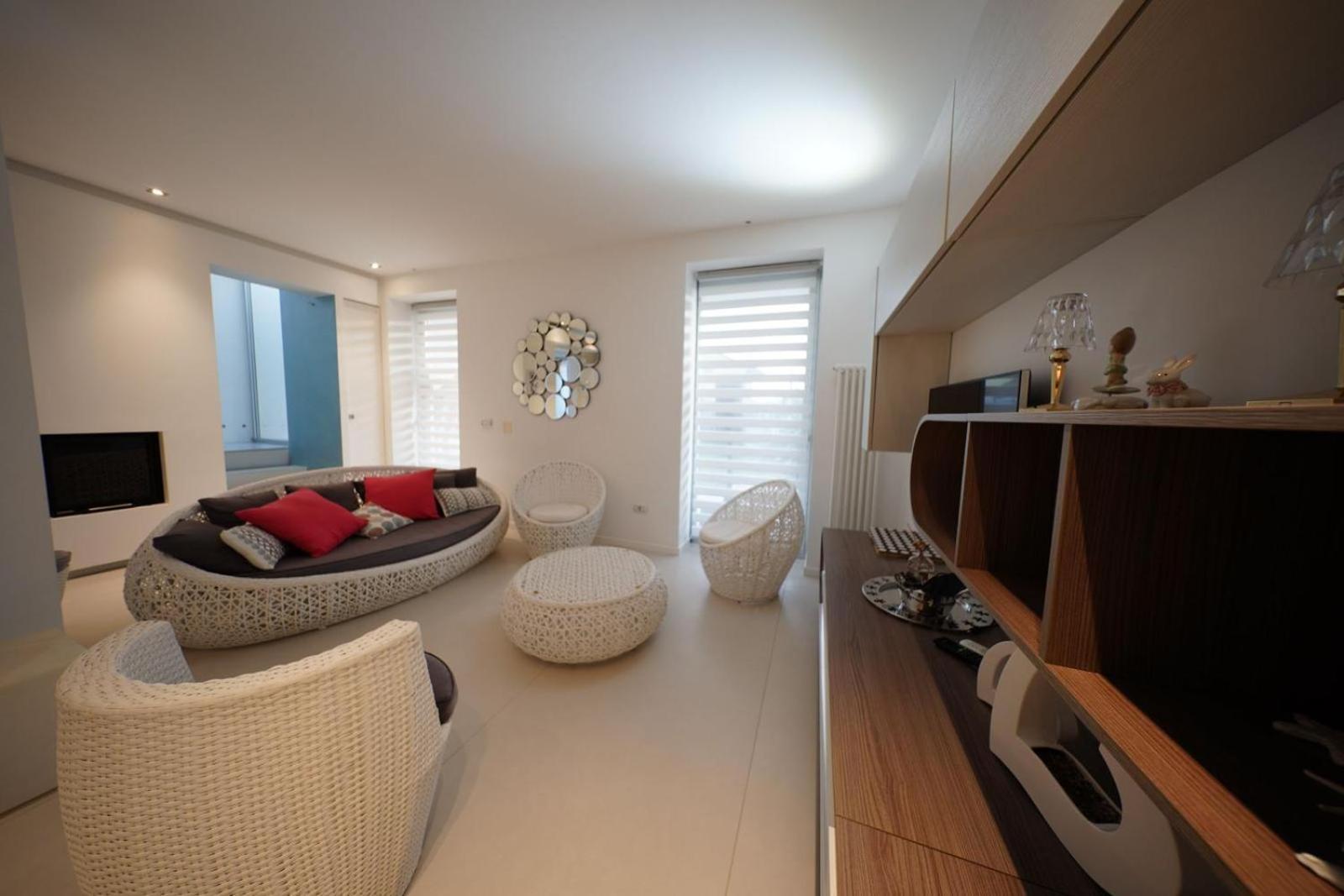 Three-Bedroom Villa photo 1
