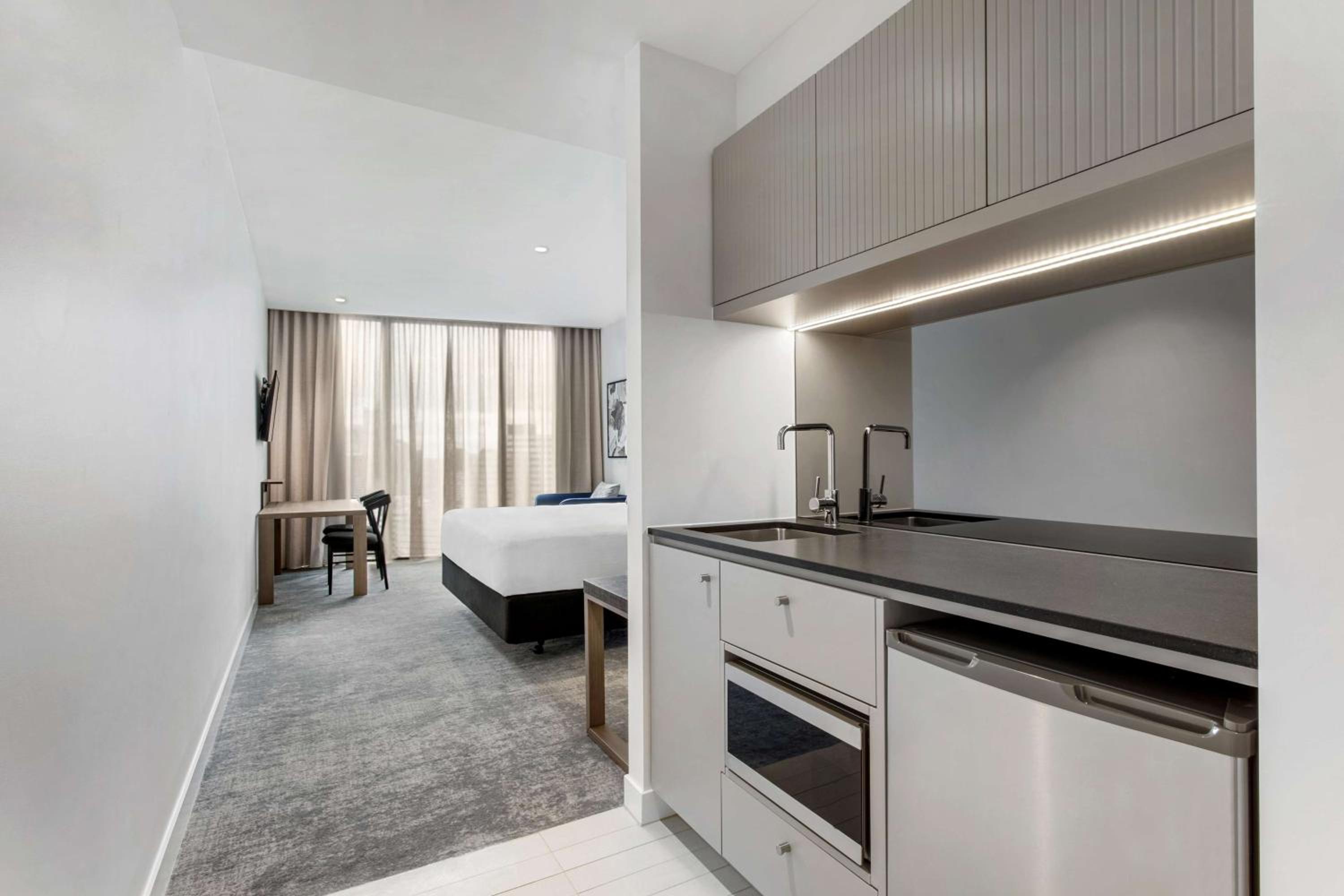 Studio Apartment - King Or Twin - Photo 4