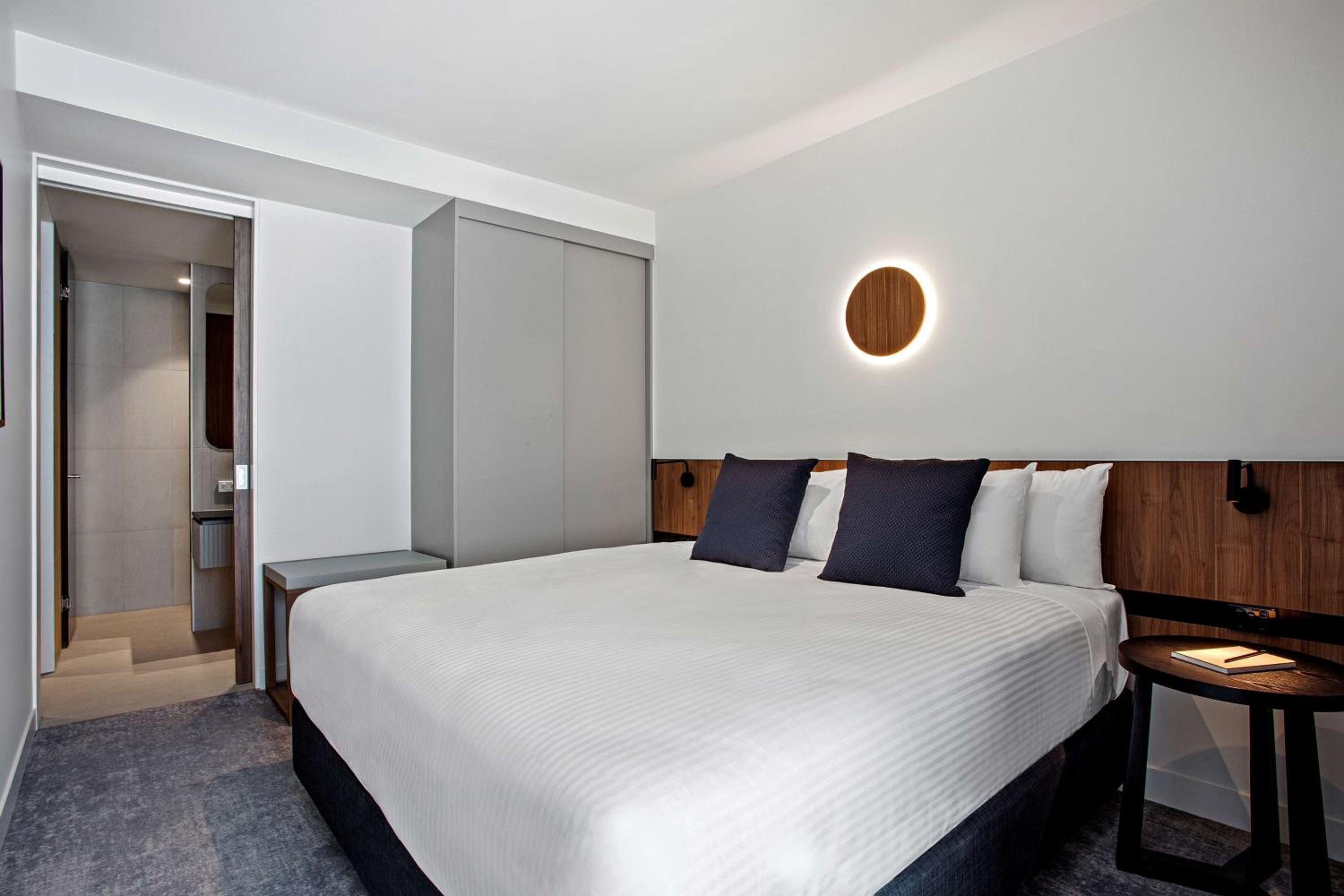 1 Bedroom Apartment - Photo 4