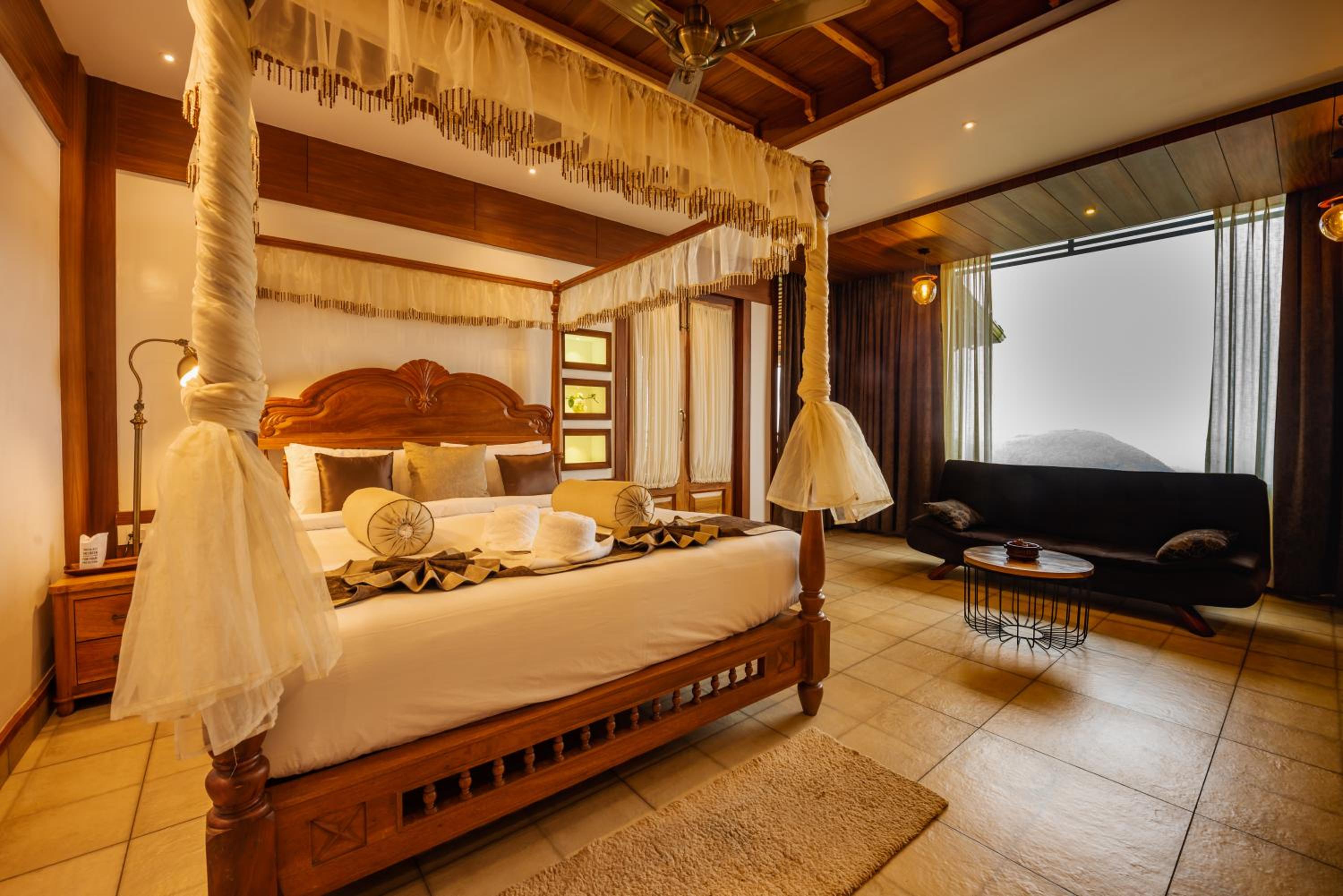 Spa Jacuzzi Suite - Photo 21