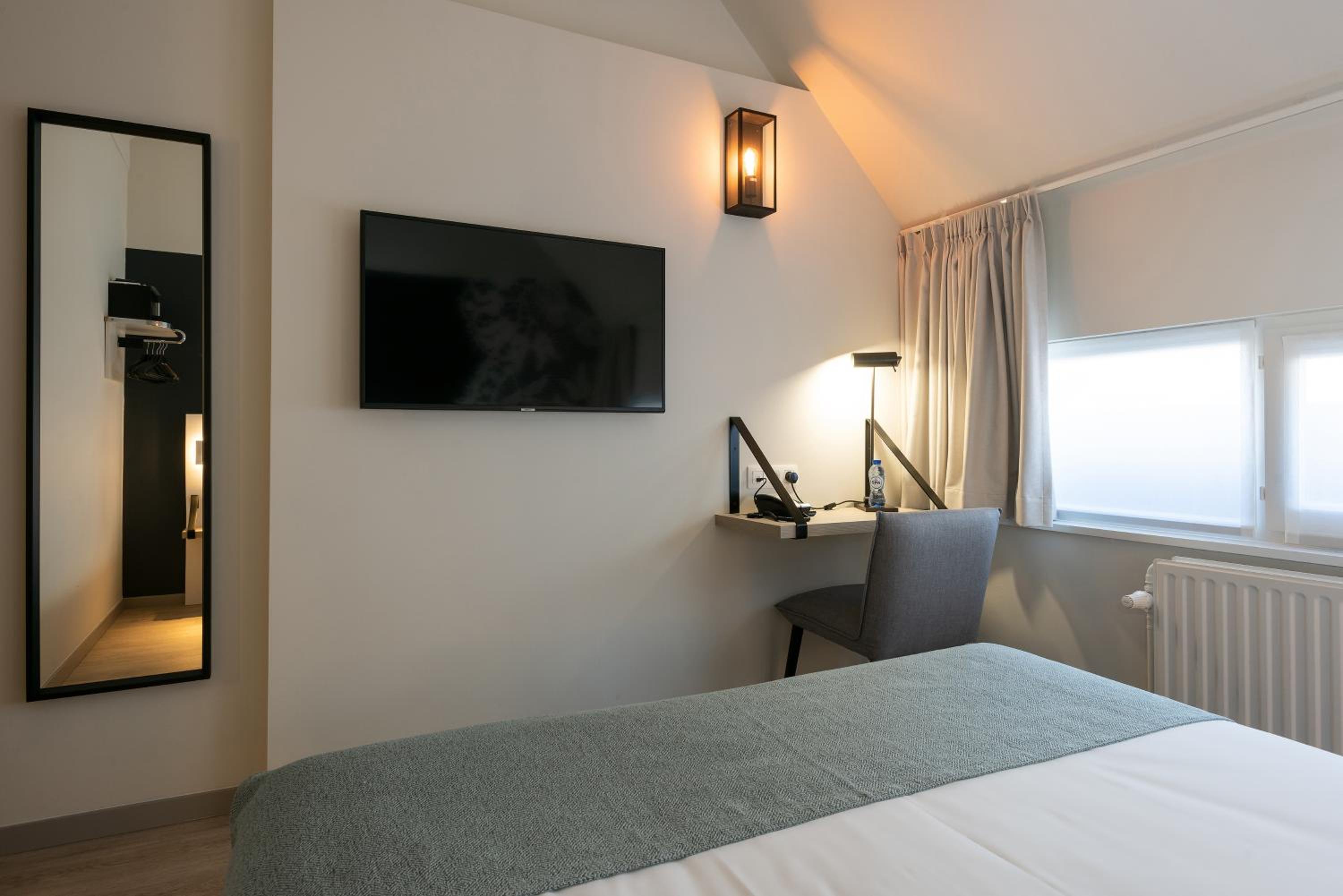 Triple Room with Bathroom