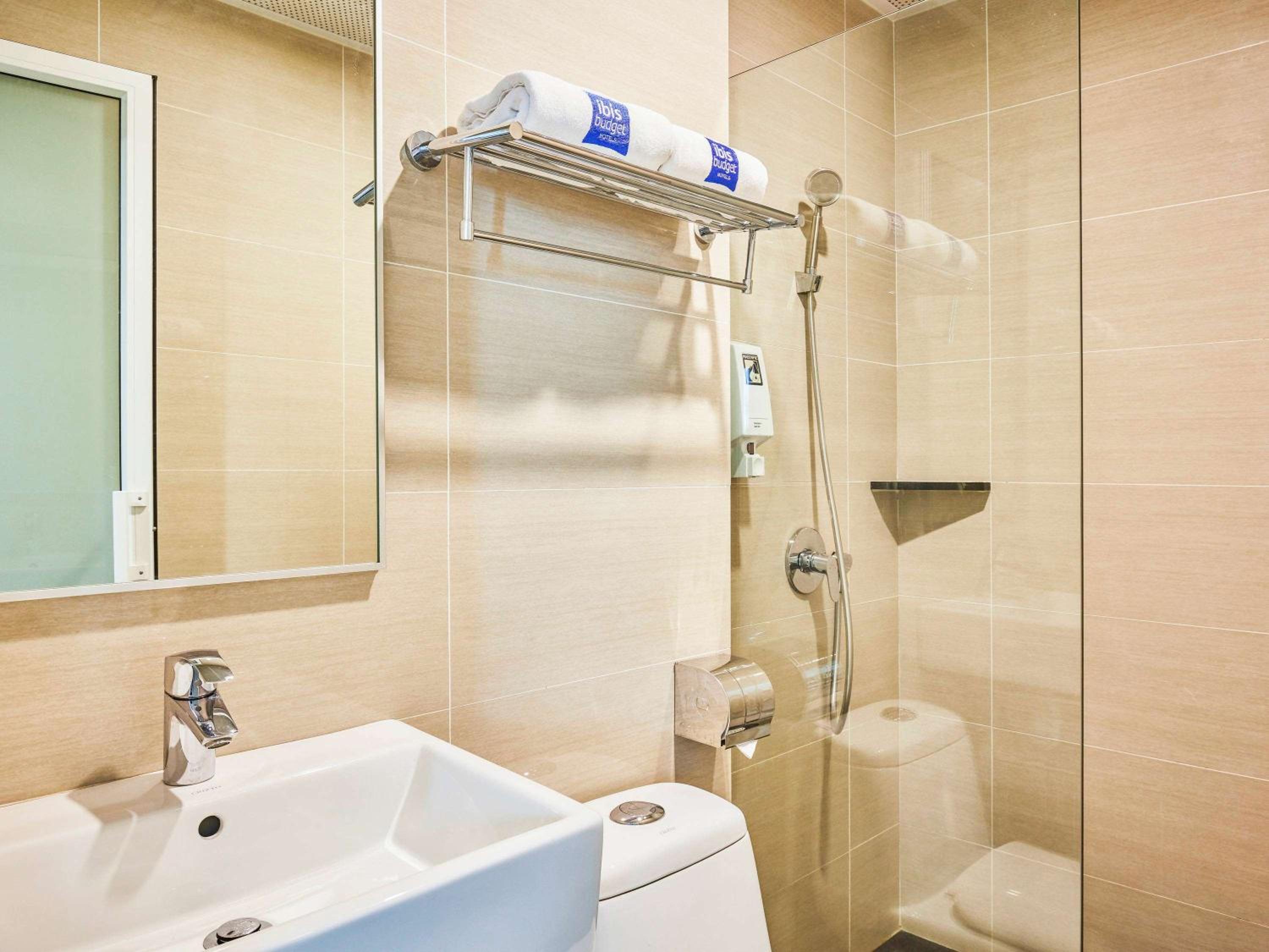 Superior Twin Room photo 2