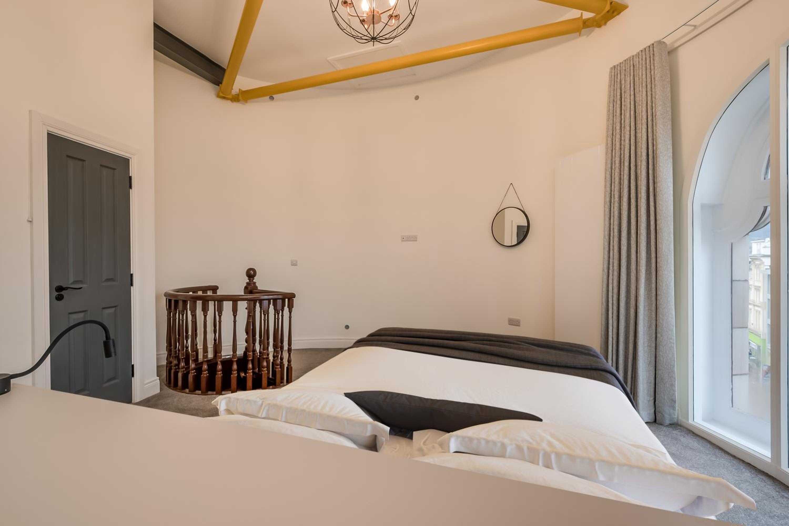 Apartment - Split Level - Photo 19