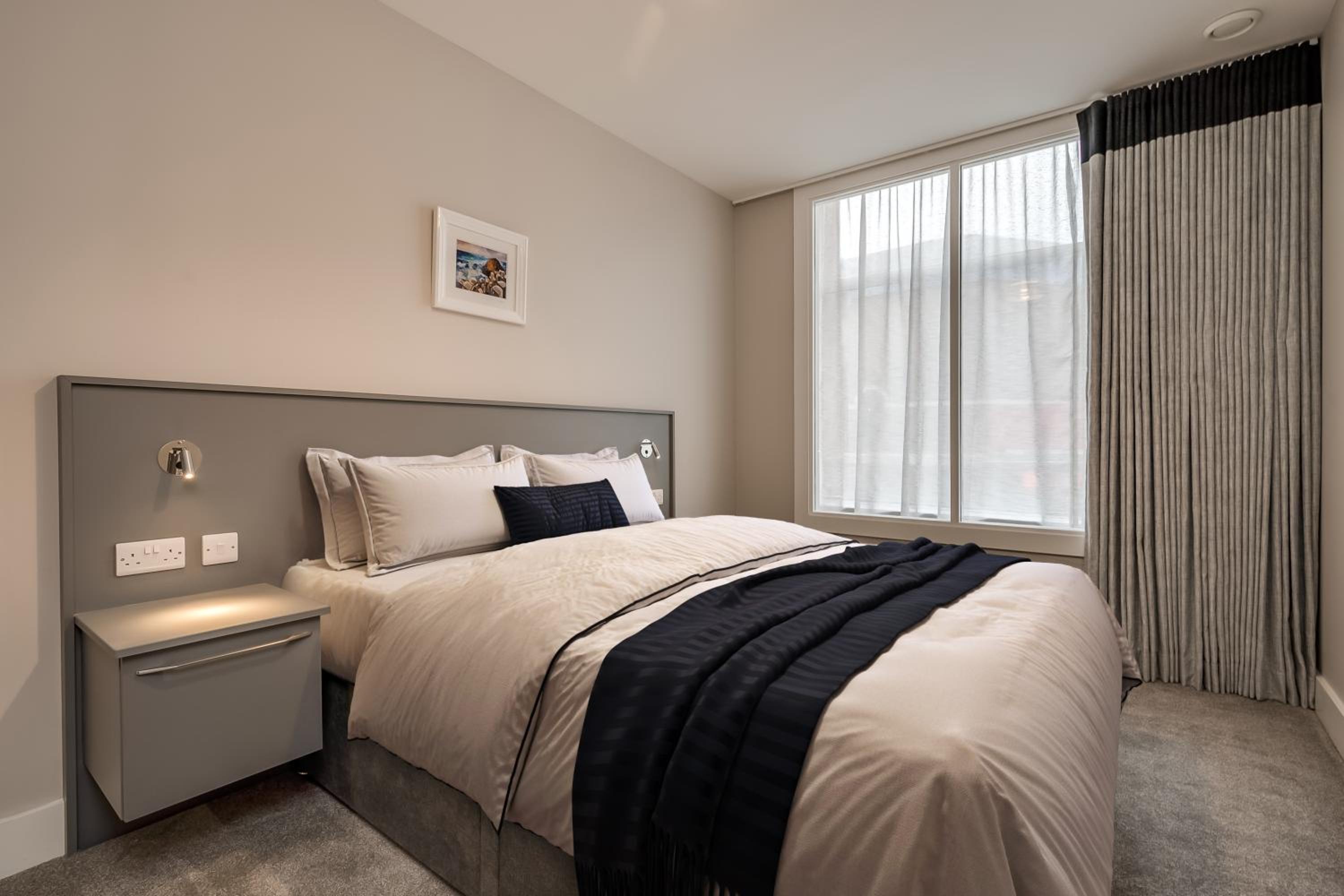 One-Bedroom Apartment - Photo 17