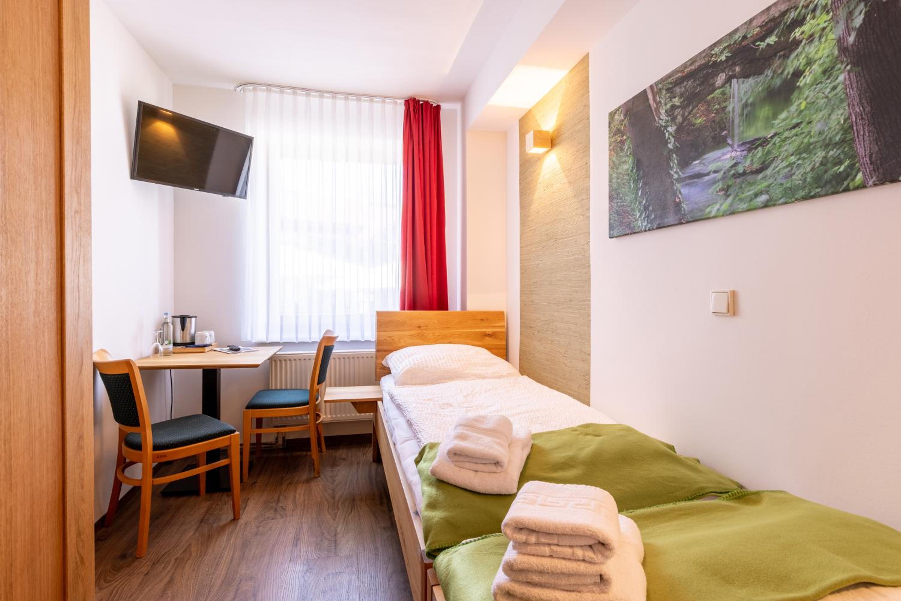 Twin Room with Private Bathroom