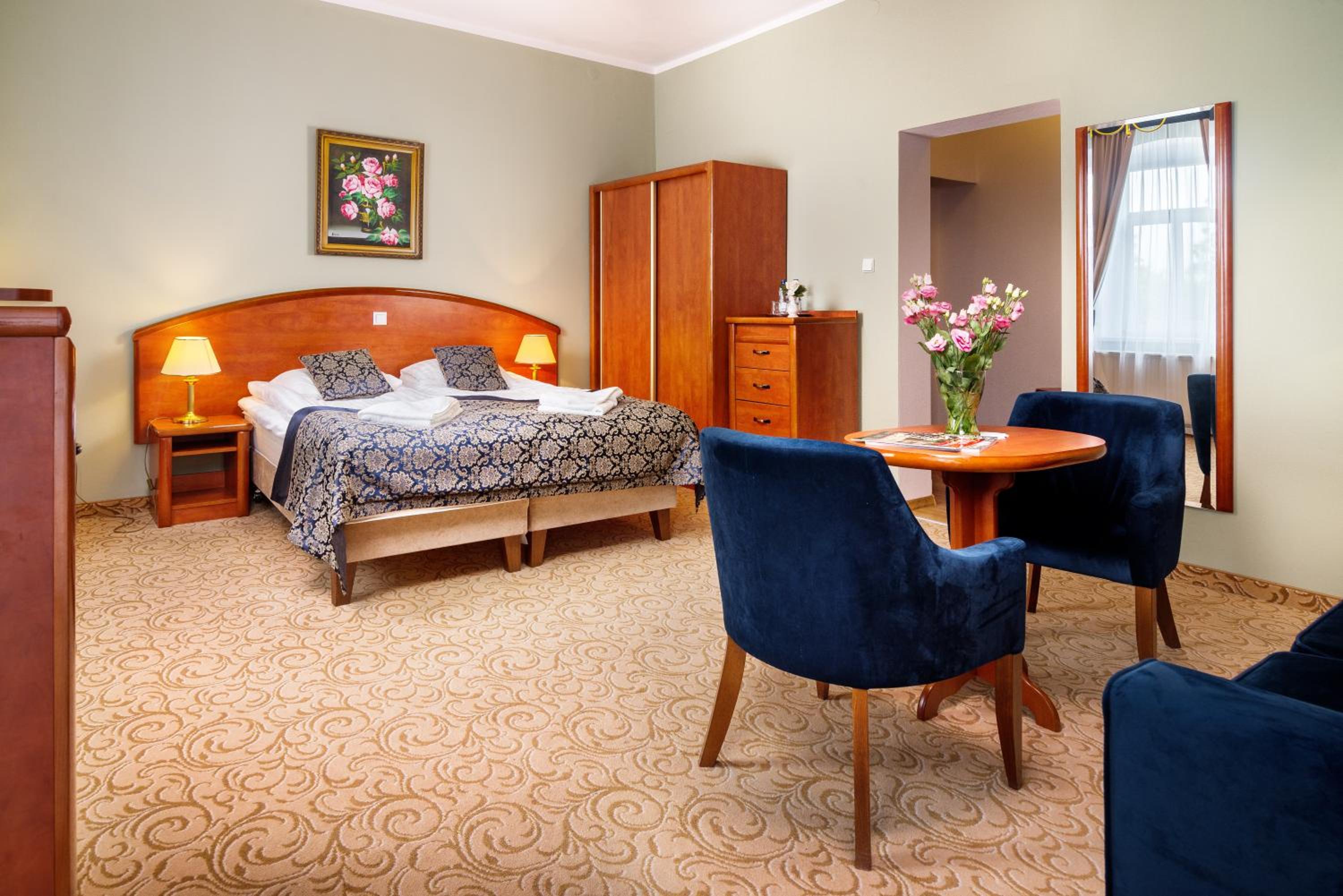 Large Double Room photo 3