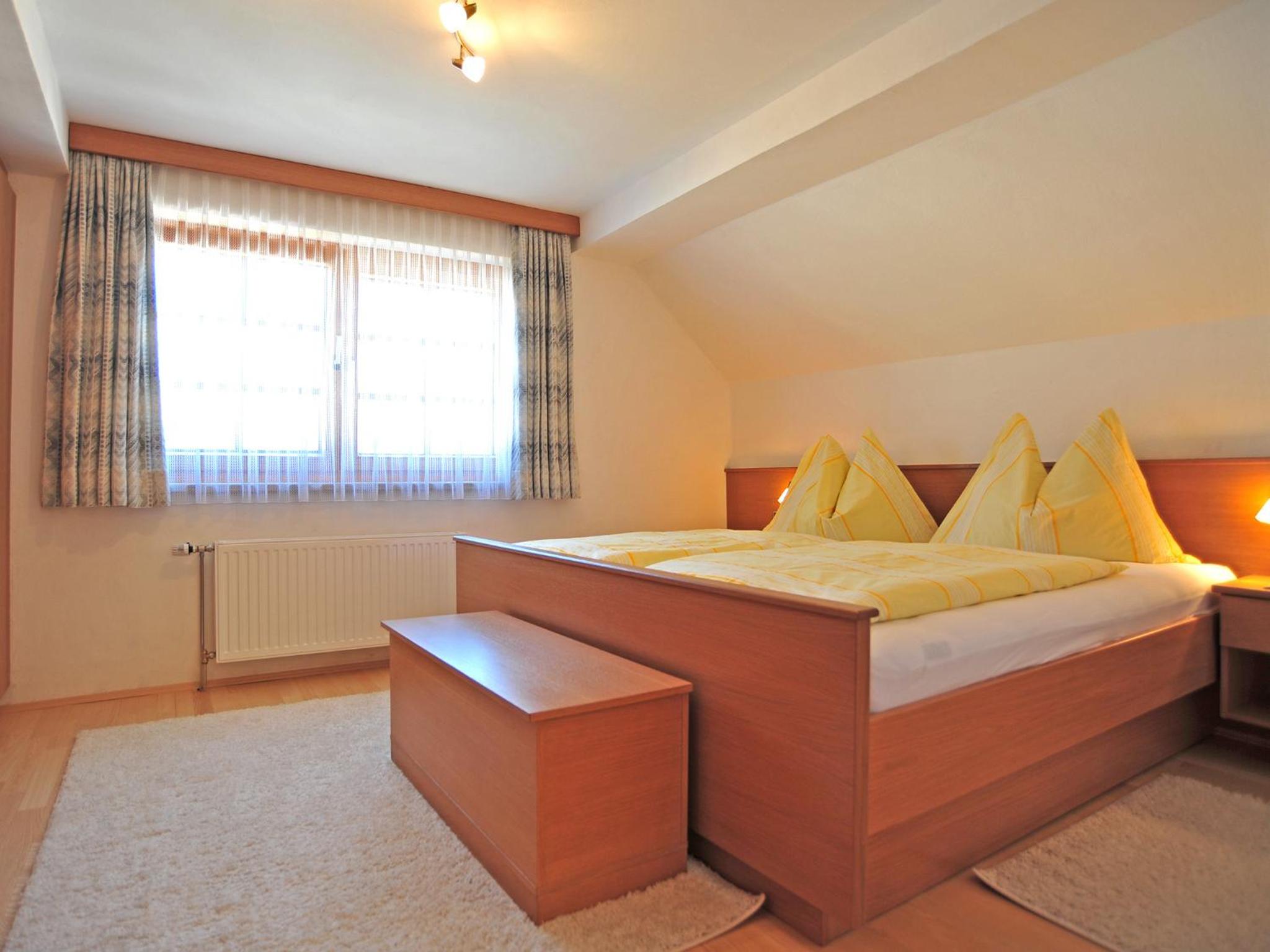 Studio Apartment photo 2