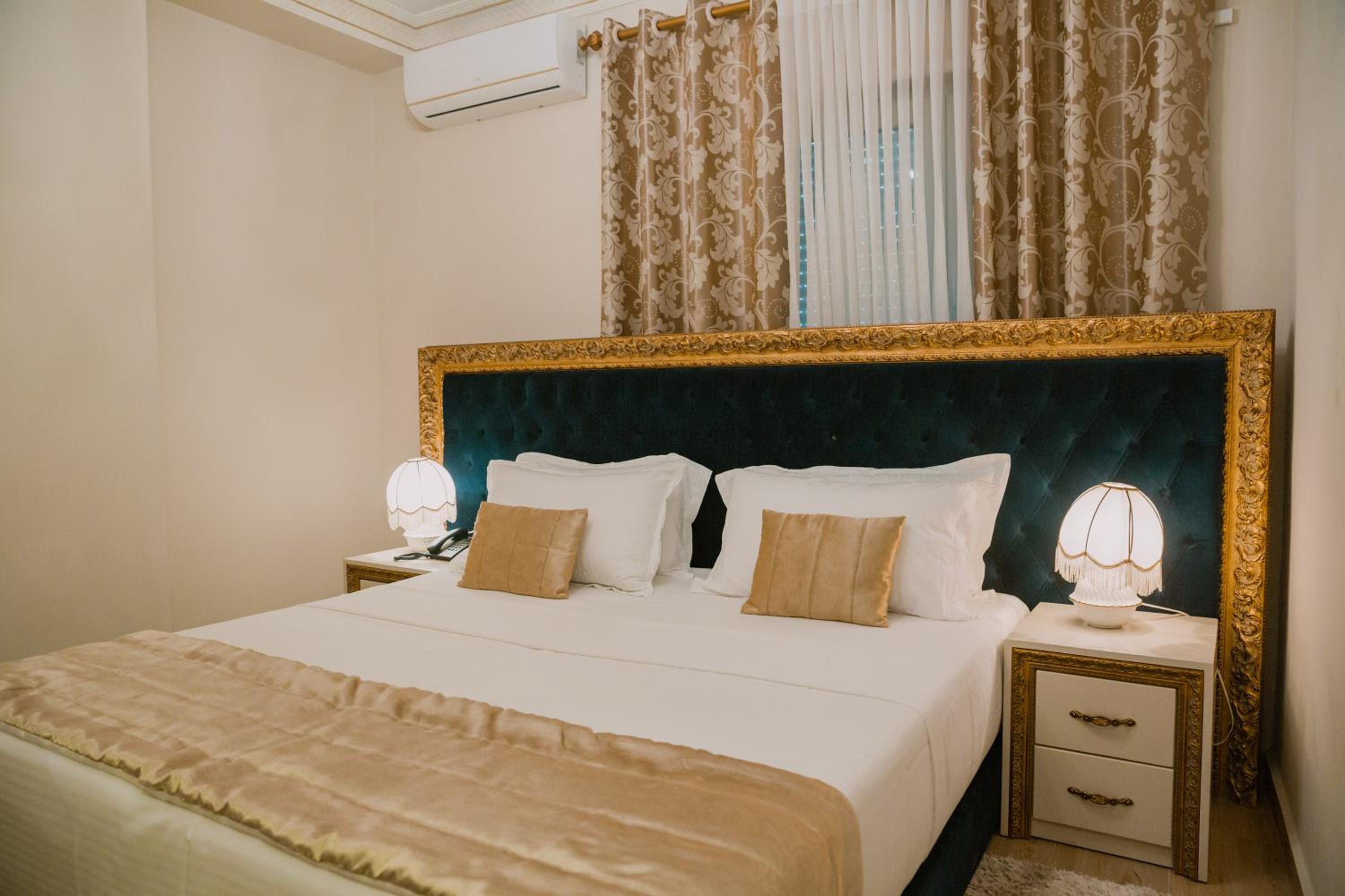Double Room with Balcony photo 1