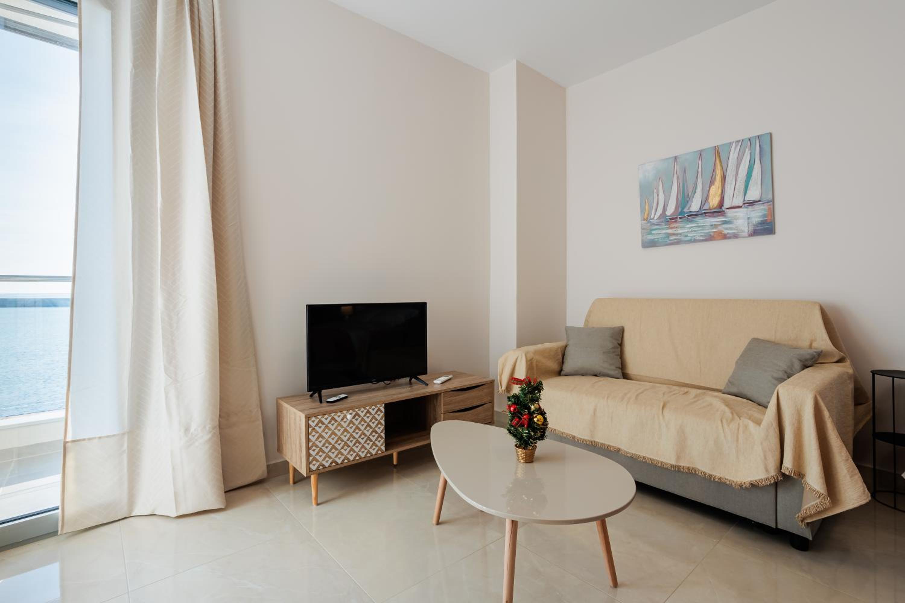 Studio with Sea View