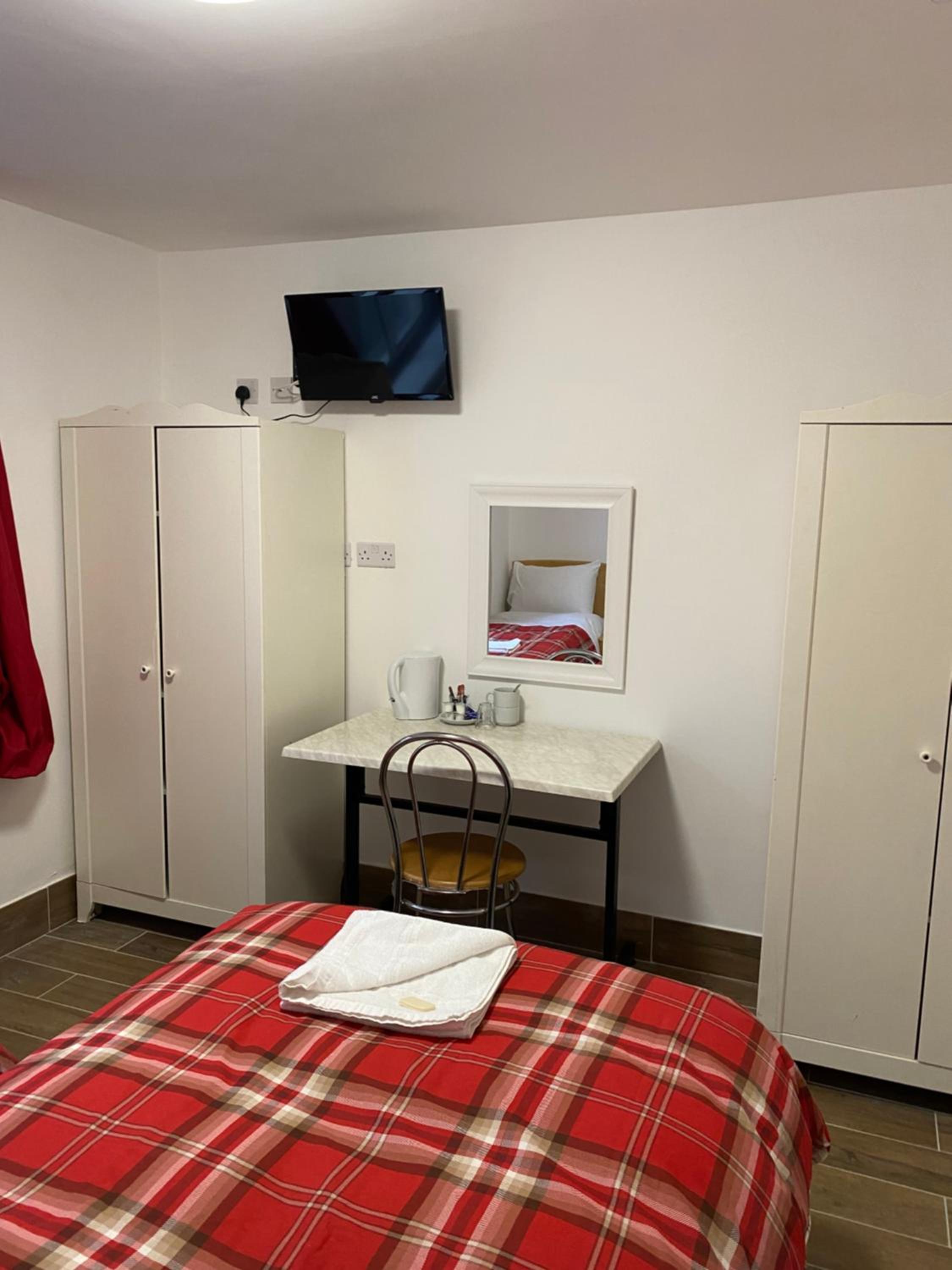 Budget Twin Room photo 1