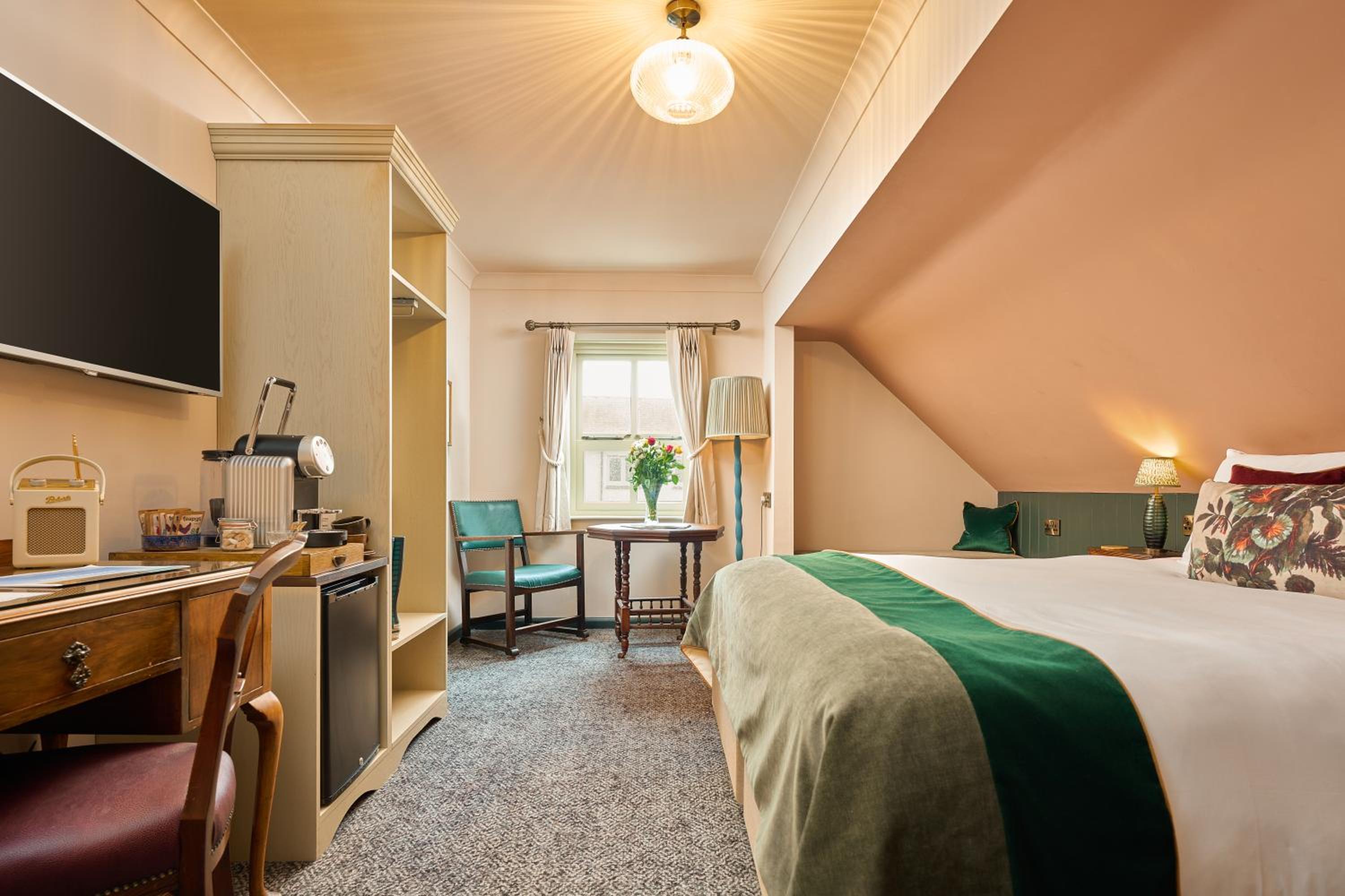 Standard Double Room photo 3