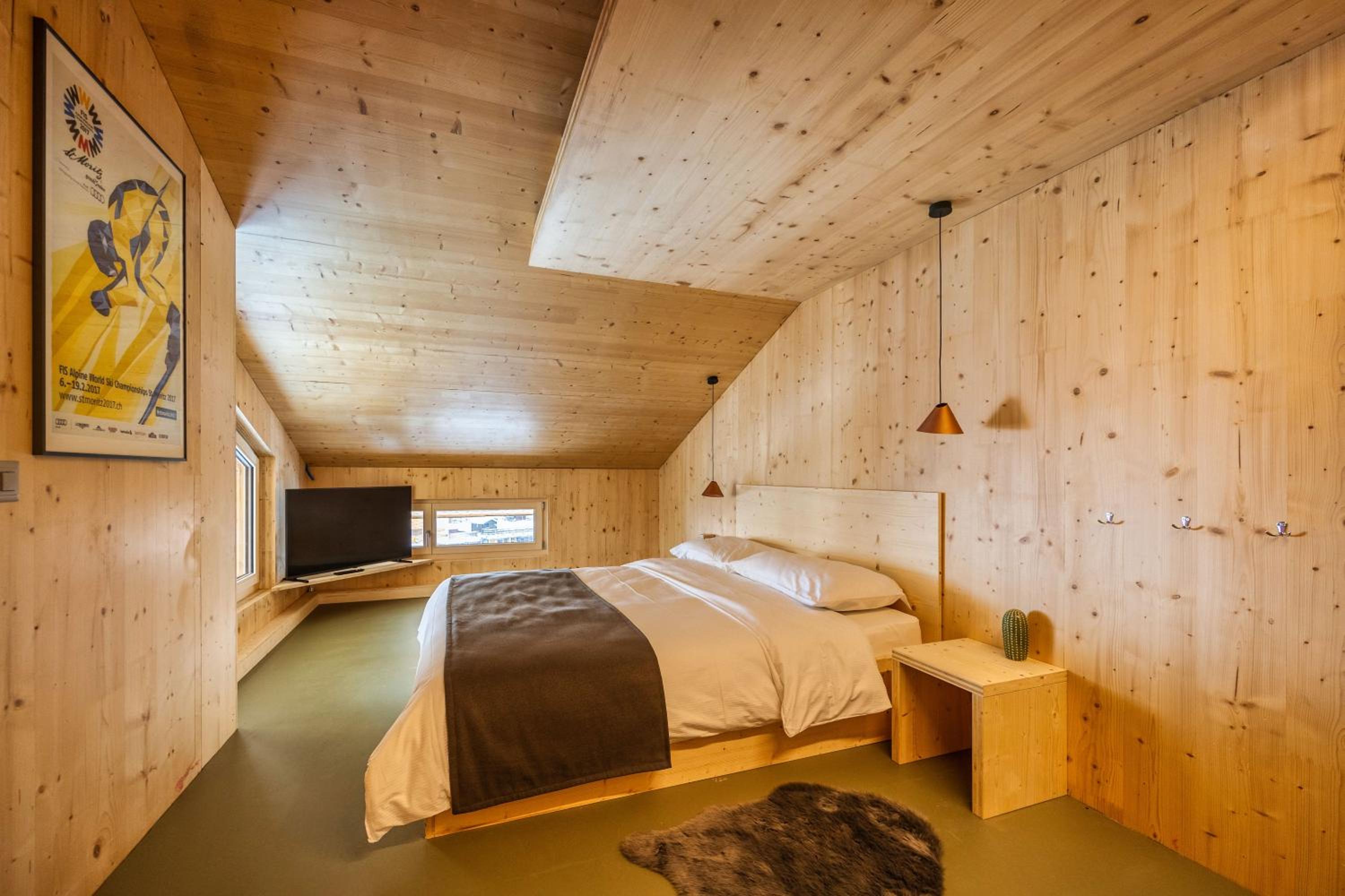 Deluxe Room (2 Adults + 1 Child) photo 3