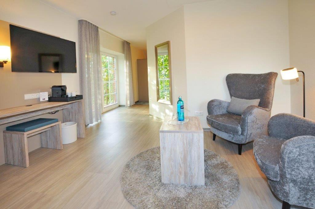 Double or Twin Room photo 2
