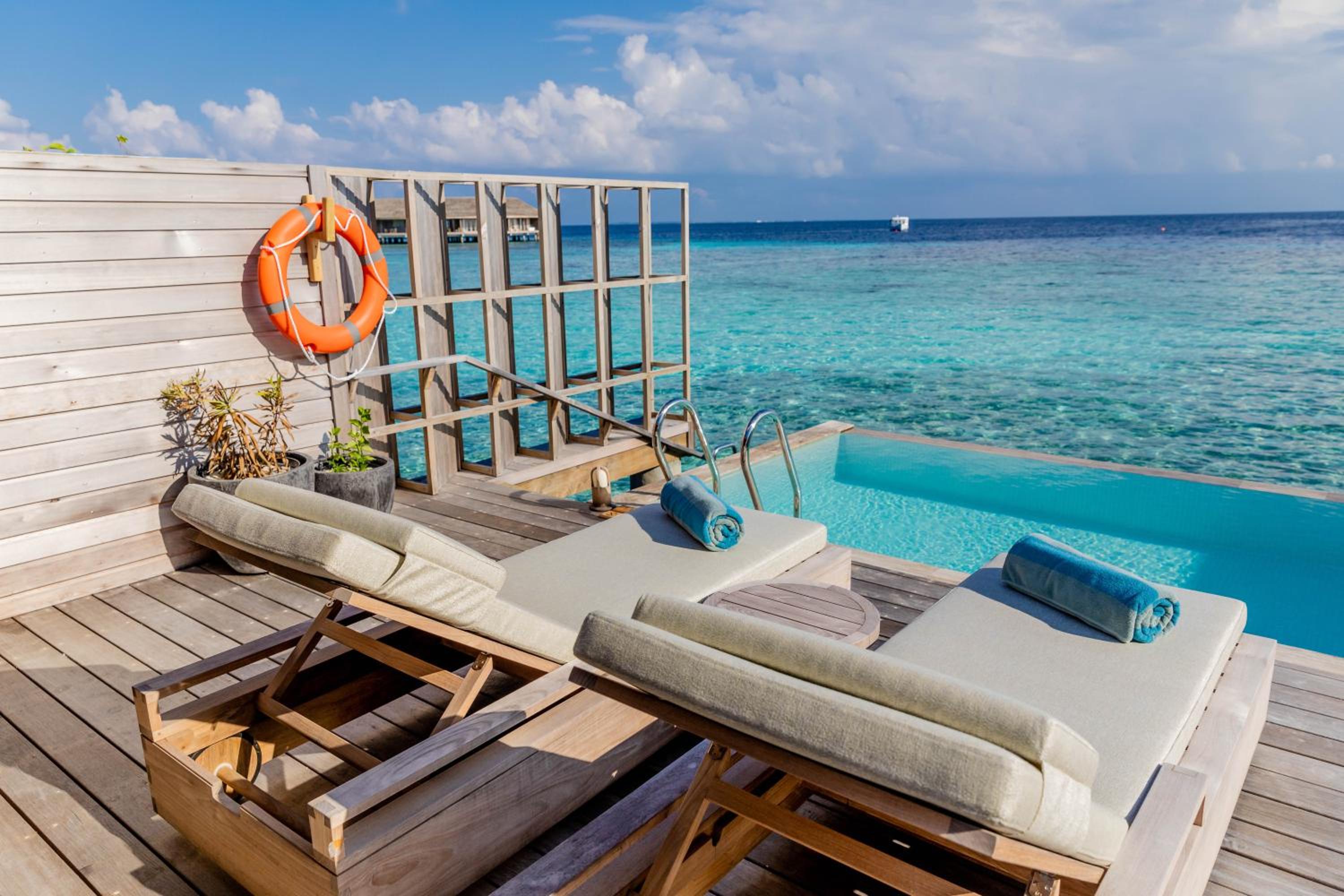 Lagoon Pool Villa - Photo 3