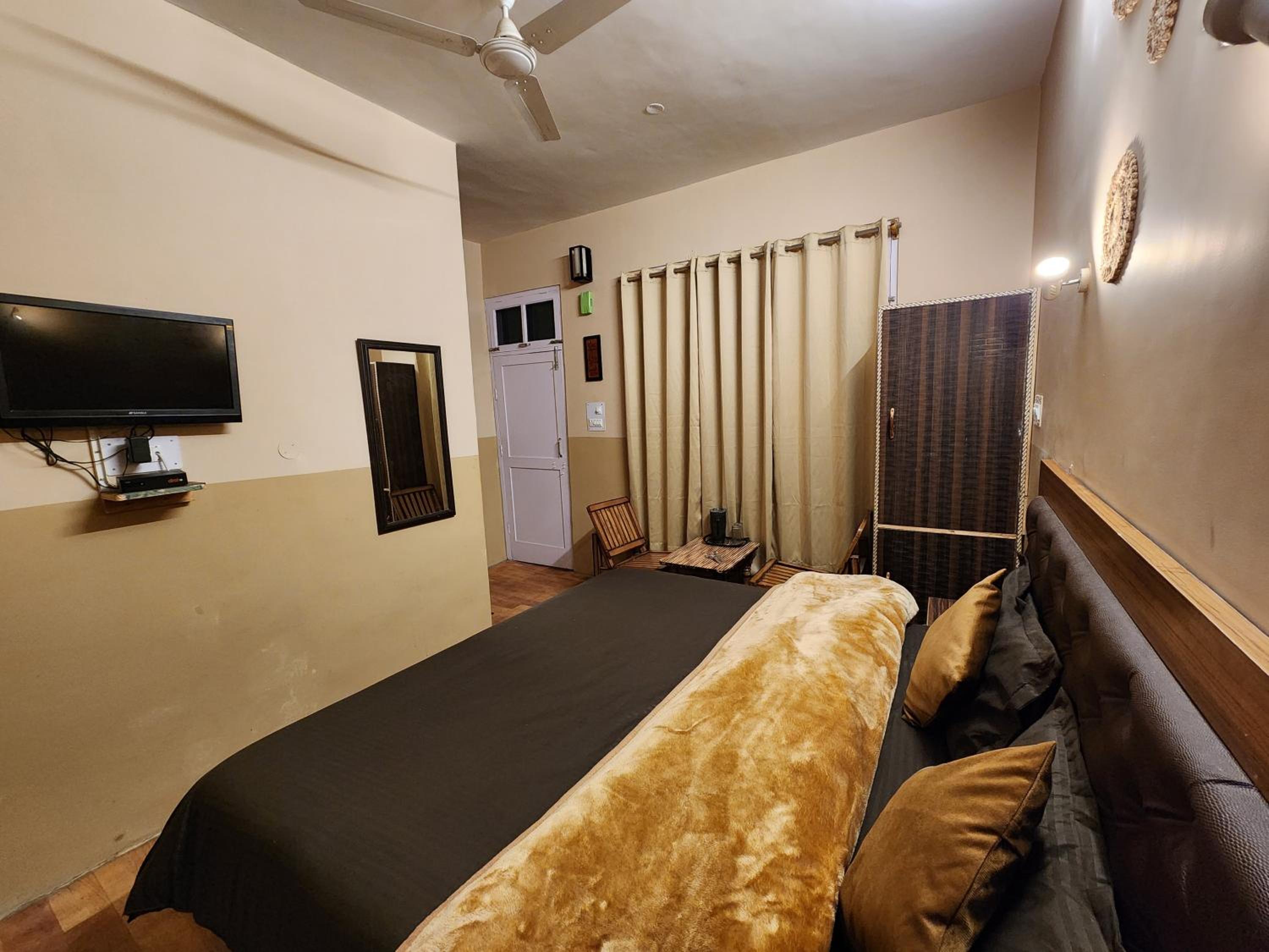 Deluxe Double Room photo 3