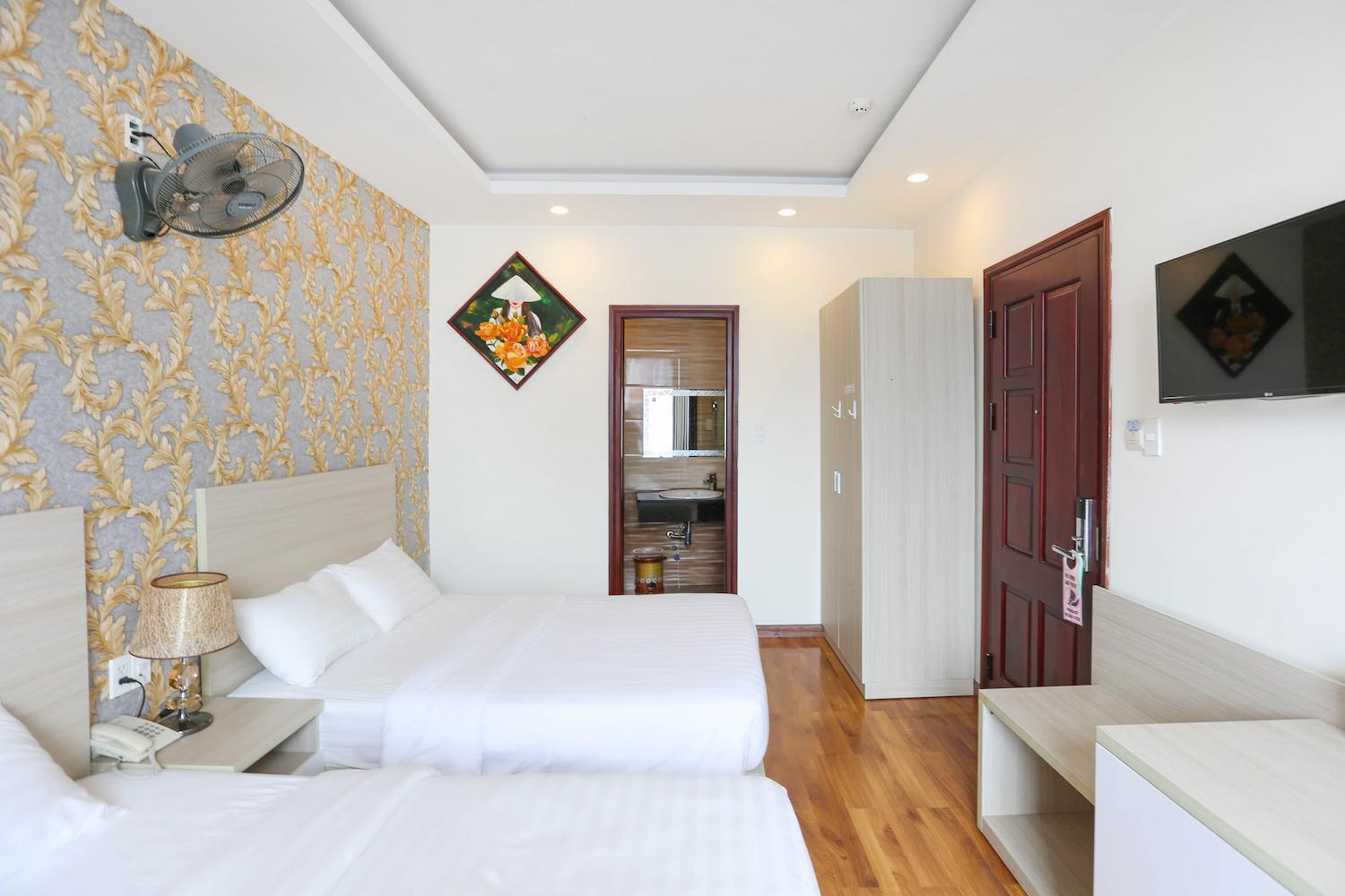 Deluxe Family Room - Photo 10