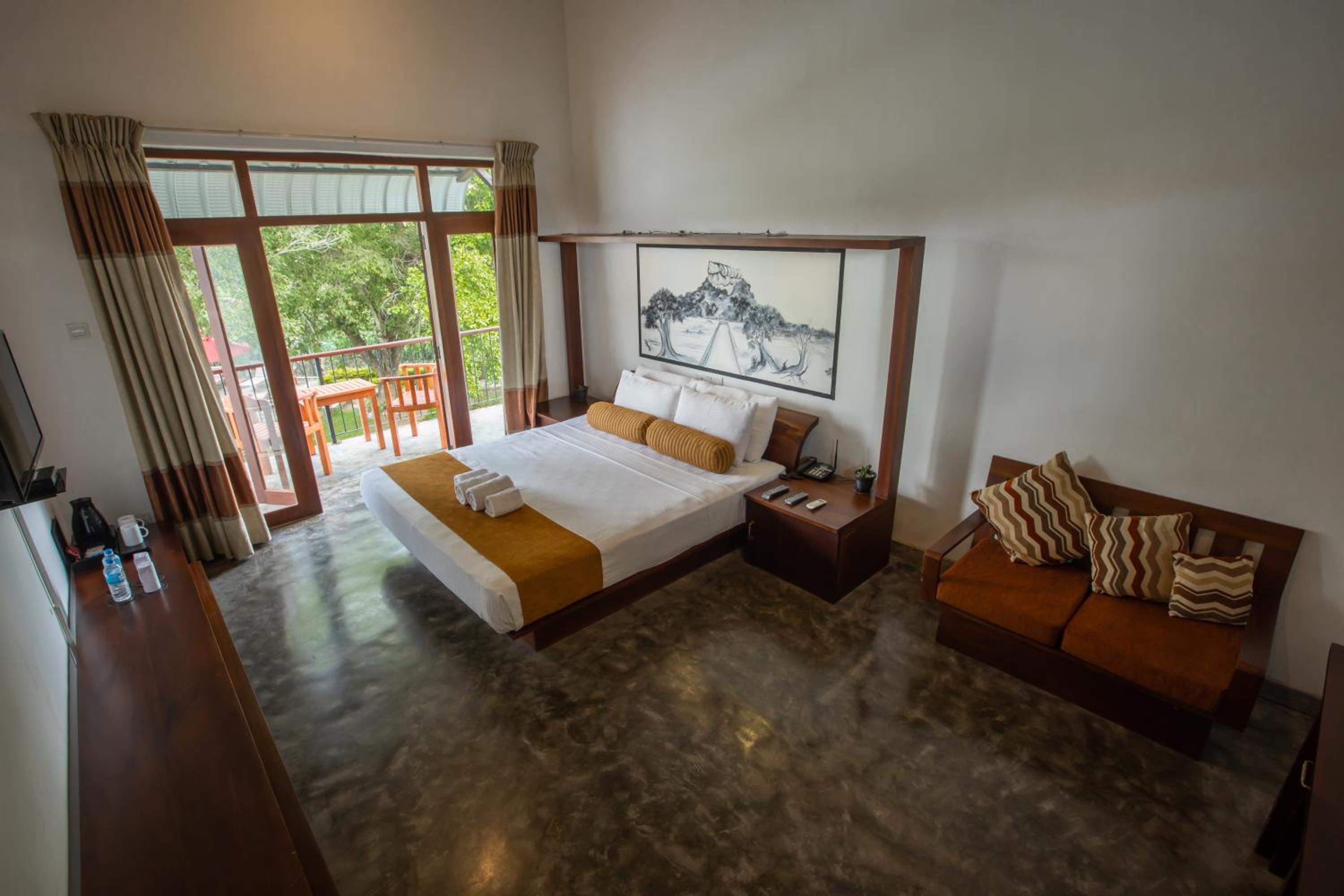 Deluxe Double or Twin Room with Lake View photo 3