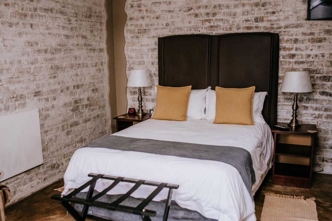 Budget Double Room photo 2