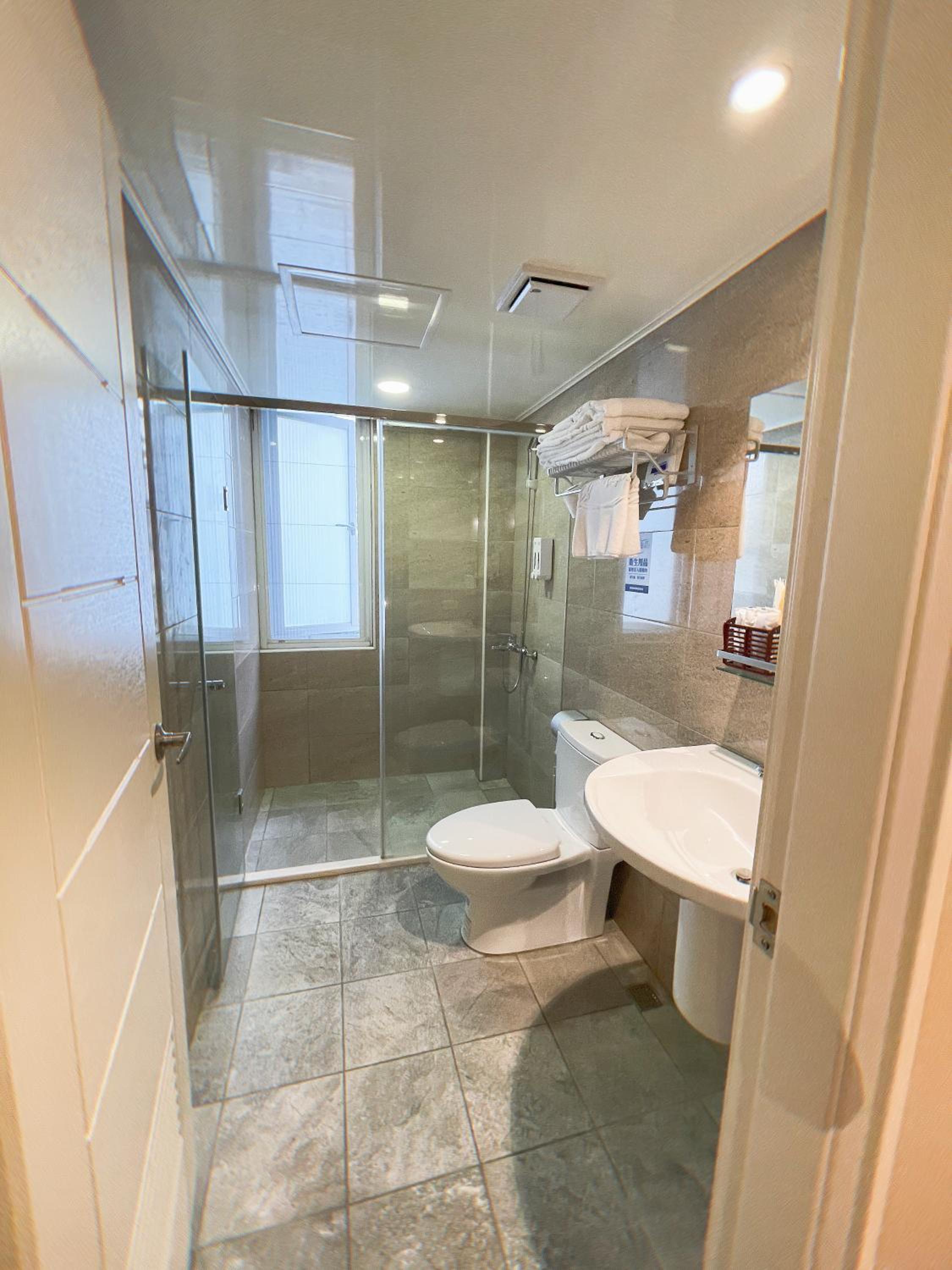 Triple Room with Bathroom photo 2